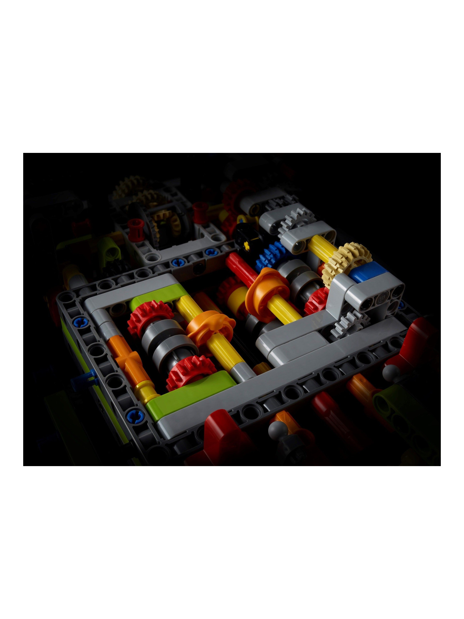 Конструктор LEGO Technic Lamborghini Sian FKP 37 3696 дет. - фото 9