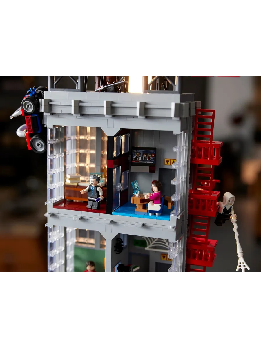 Конструктор LEGO Marvel Super Heroes Редакция Дейли Бьюгл 3772 дет. - фото 17