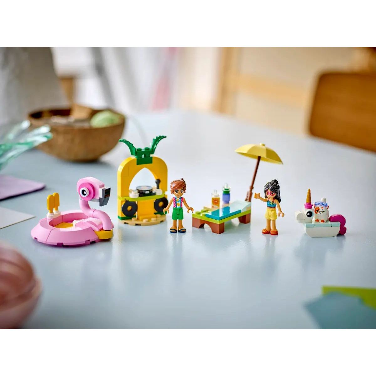 Конструктор LEGO Friends Вечеринка у бассейна - фото 7