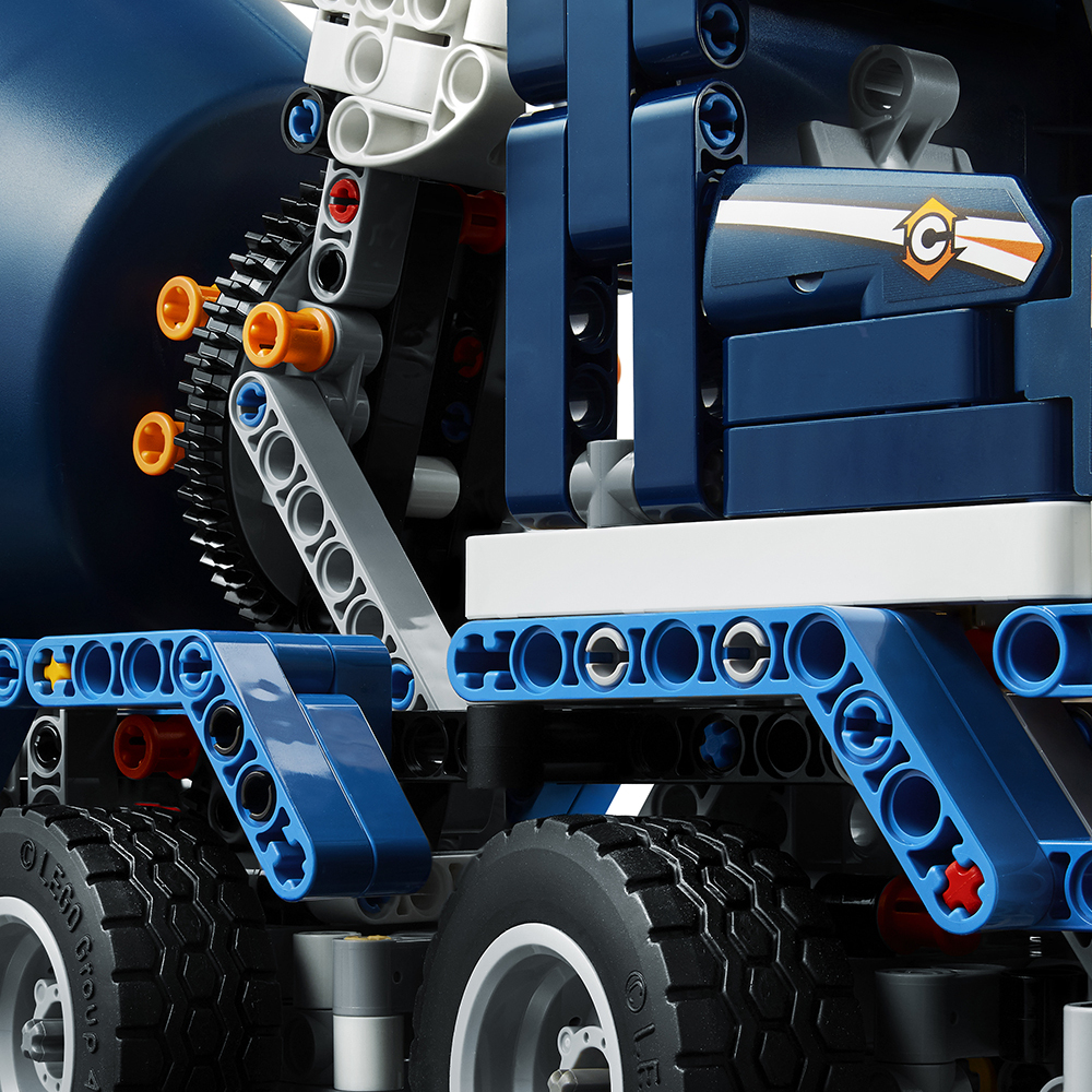 Конструктор LEGO Technic 665 дет. - фото 3