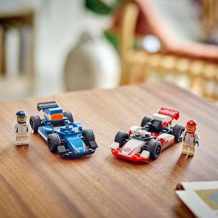 Конструктор LEGO City Williams Racing и Haas блочный