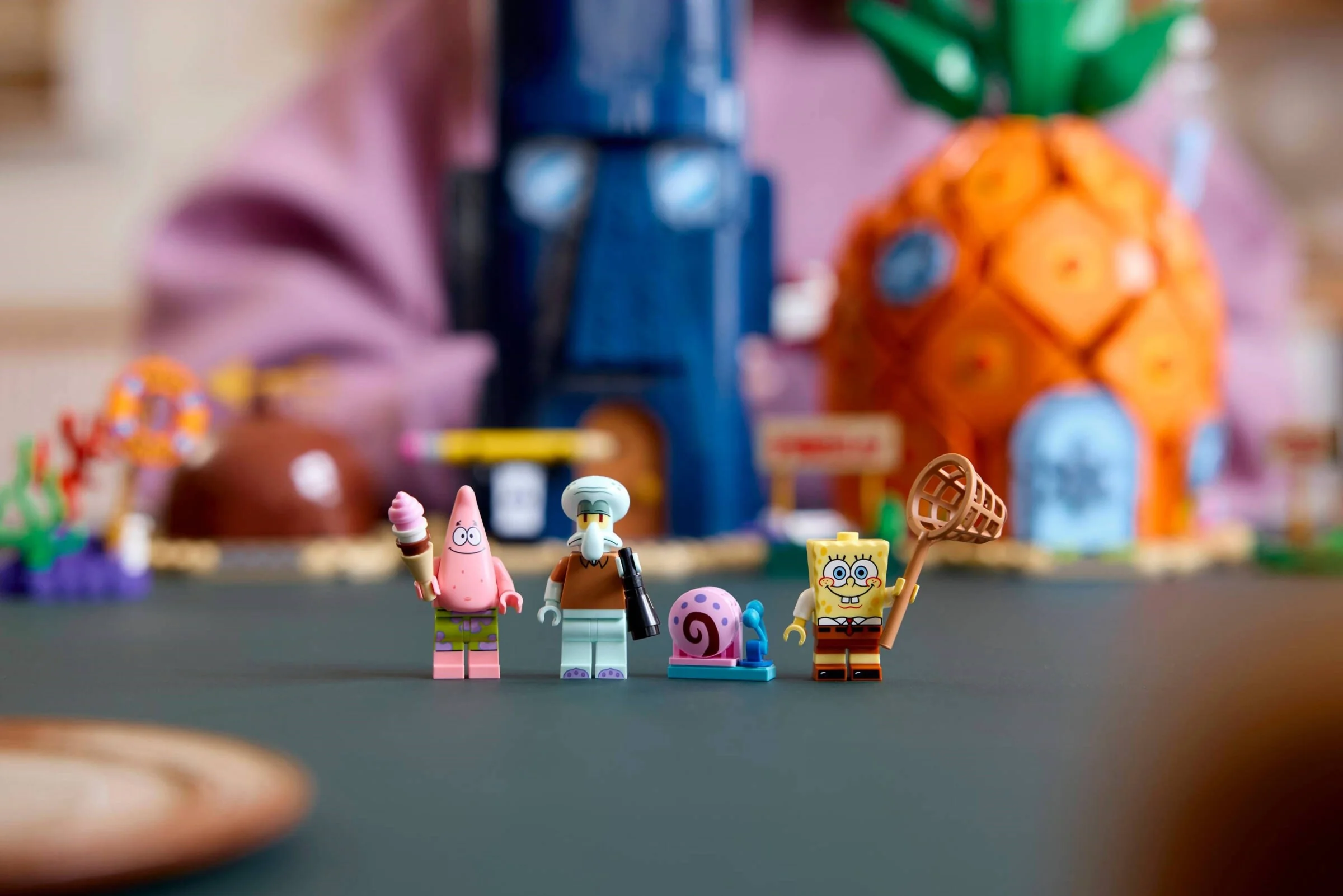 Конструктор LEGO Icons 1794 дет. - фото 8