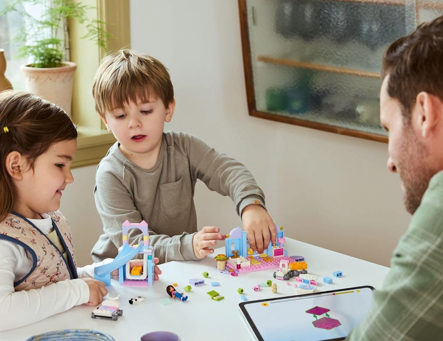 Конструктор LEGO Gabbys Dollhouse Ушко для котенка Габби 165 дет. - фото 5