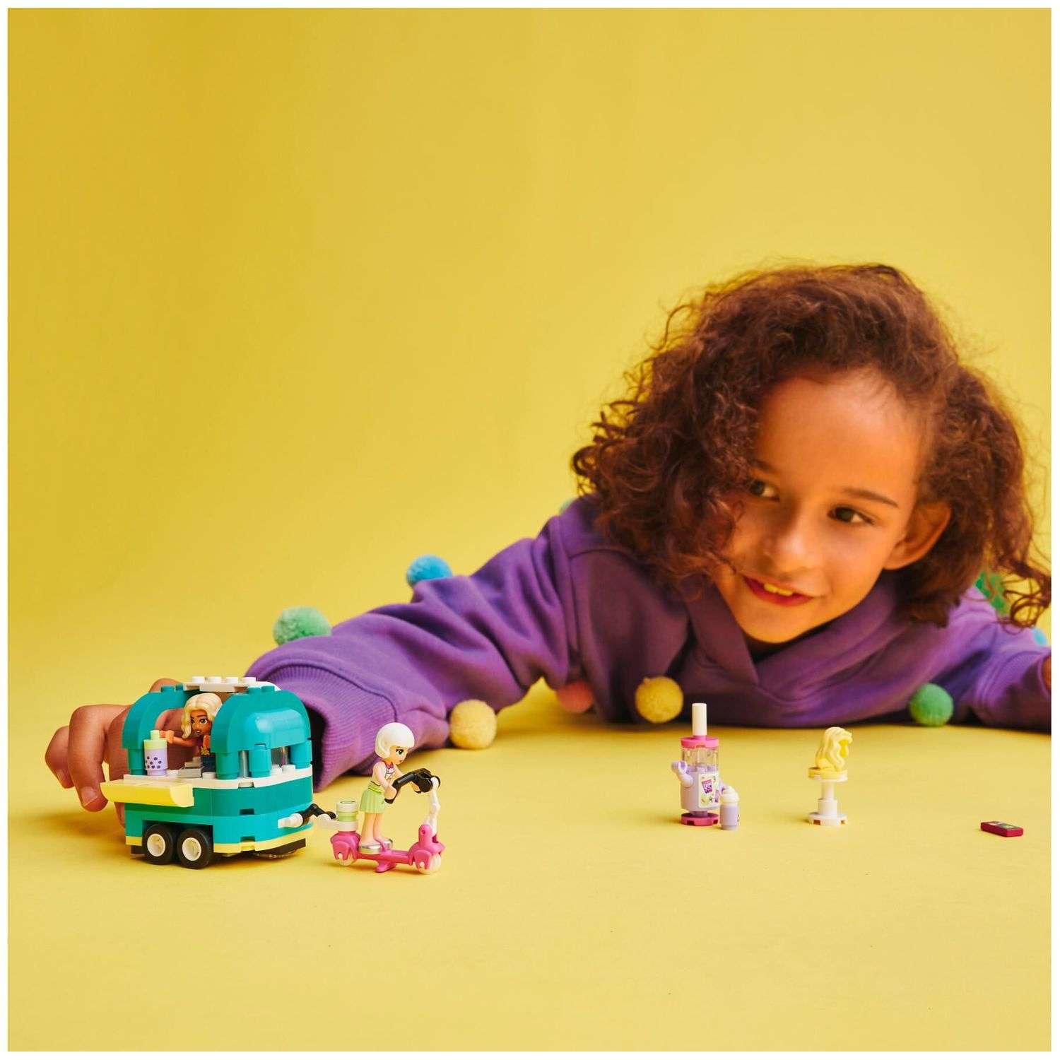 Конструктор LEGO Friends Мобильный магазин 109 дет. - фото 7