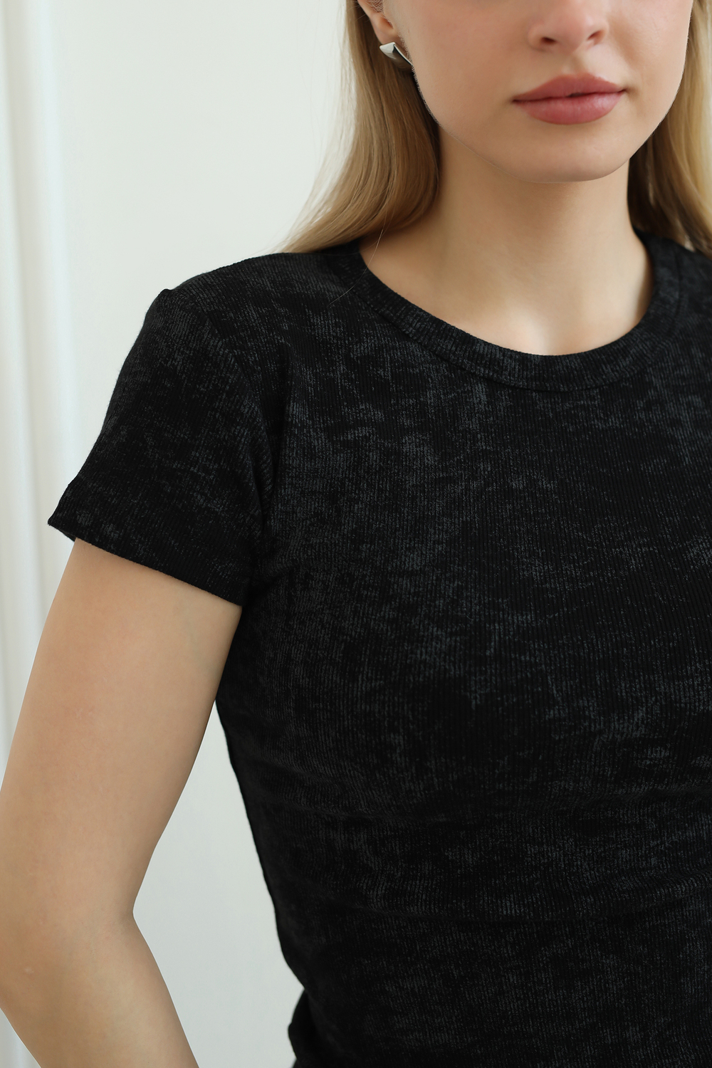 Футболка Ifeizion 14511/1 черный - фото 6