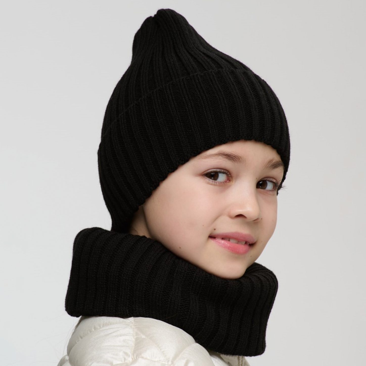 Шапка и снуд KUBRIO NYC-H-45-pumpW-black - фото 8