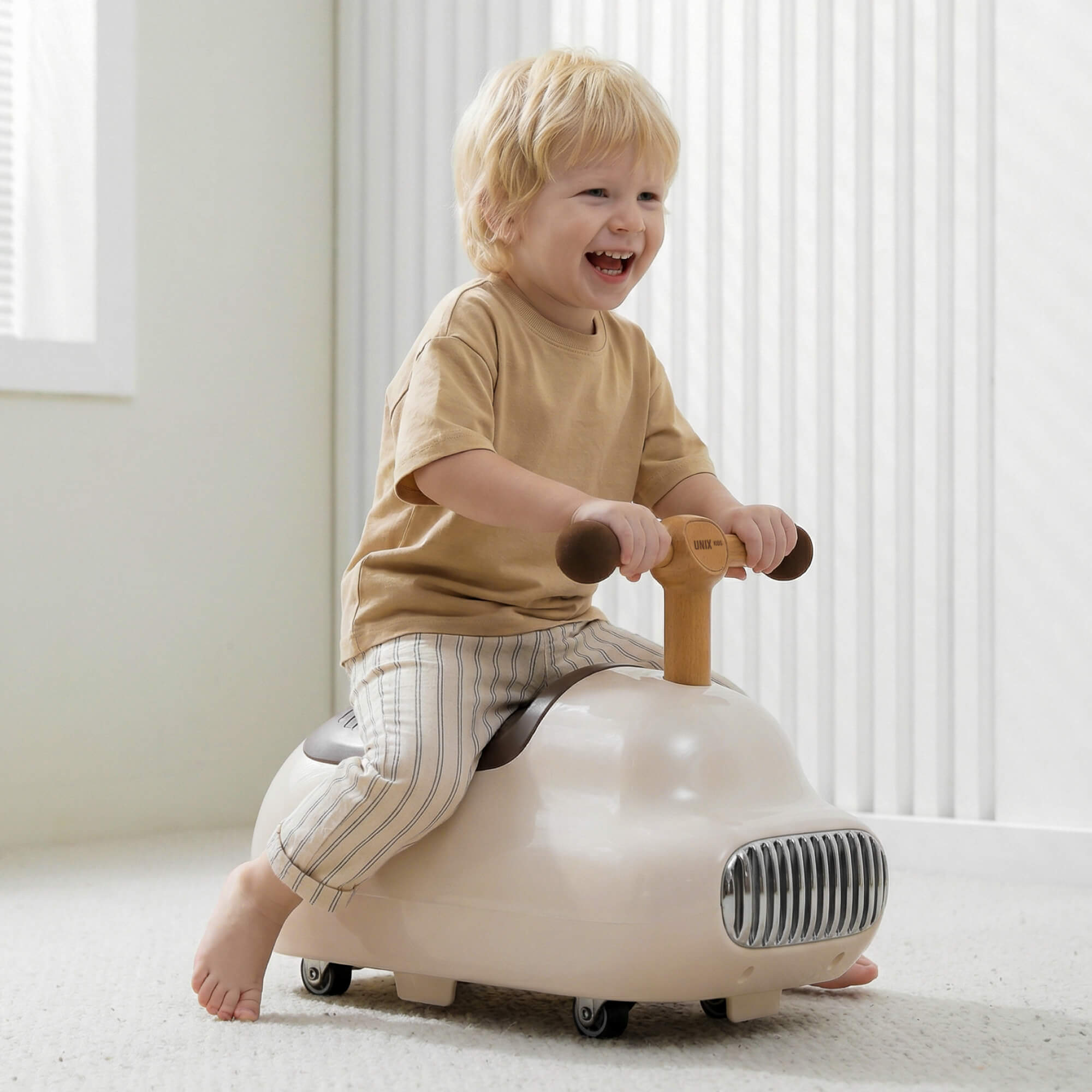 Пушкар UNIX Kids каталка детская бибикар коричневый - фото 13