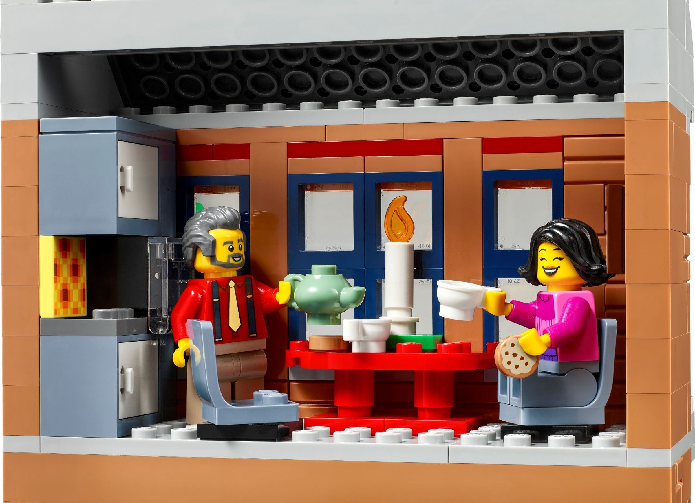 Конструктор LEGO Icons 10308 1363 дет. - фото 6