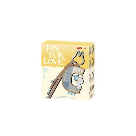 Брелок POP MART Letters Pin for Love A-M