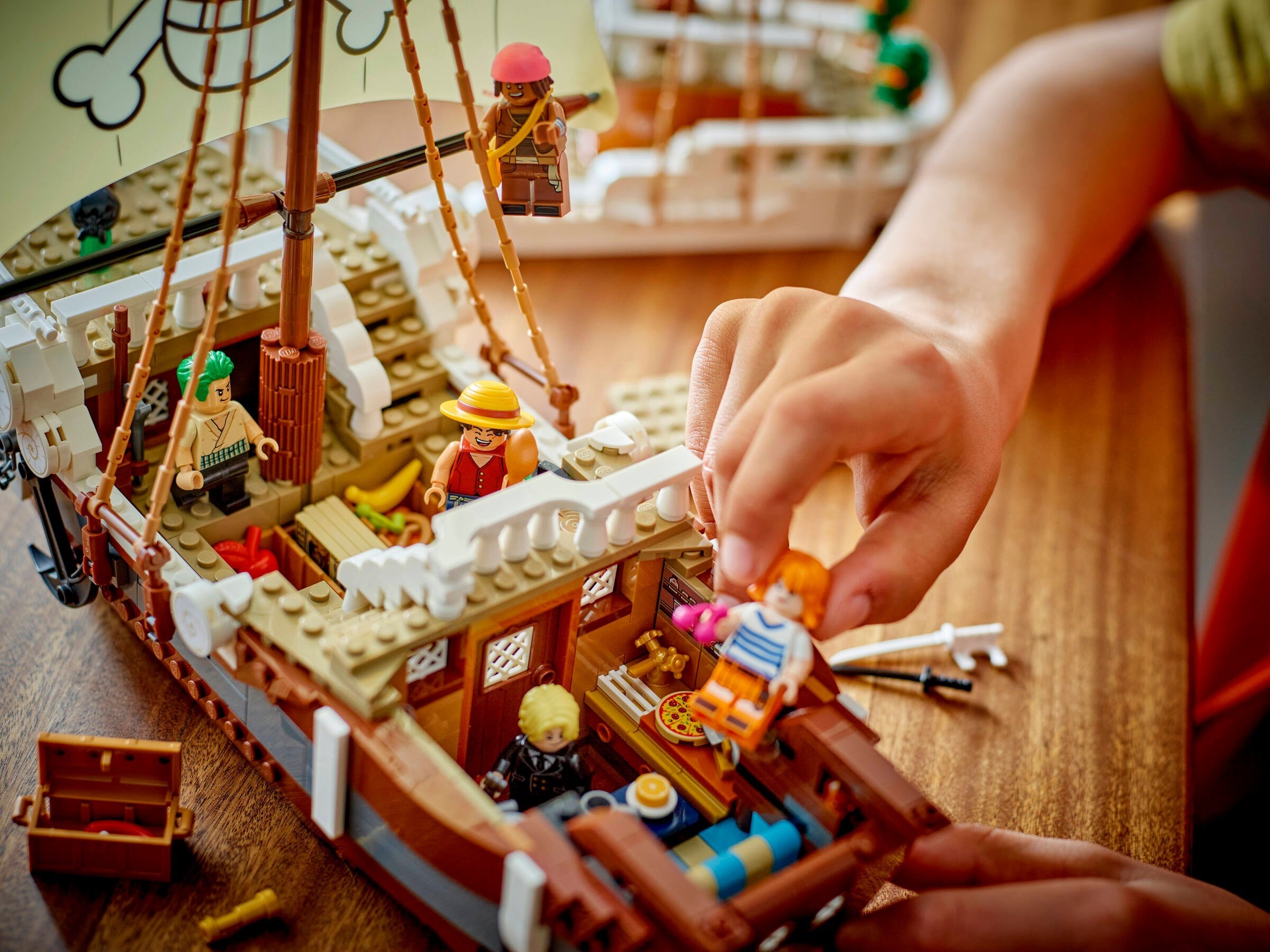 Конструктор LEGO Ideas 75639 1376 дет. - фото 4
