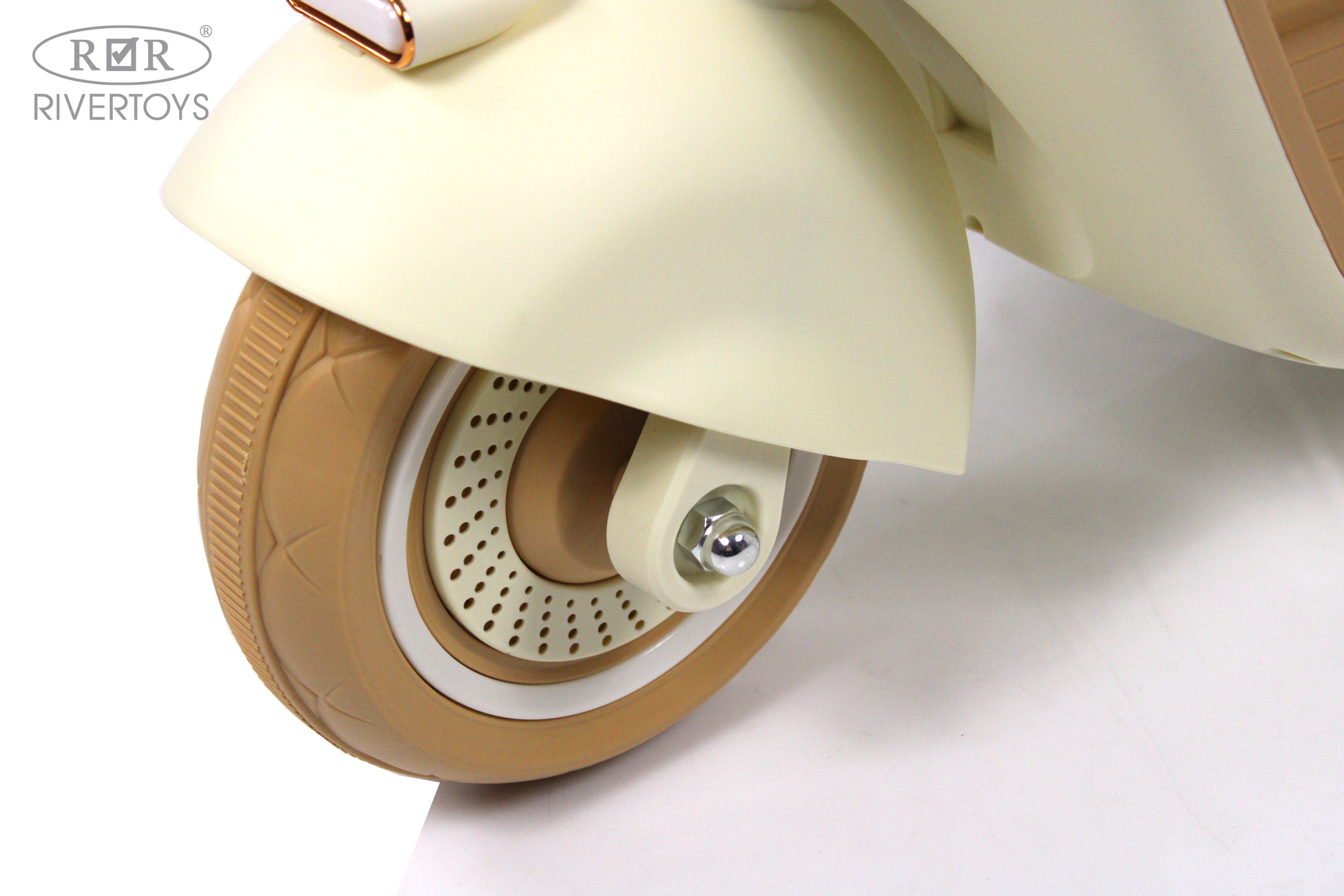 Электромобиль RIVERTOYS K444PX-A-BEIGE - фото 12