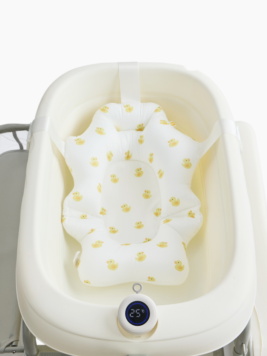 Пеленальный столик Happy Baby с ванночкой для купания - фото 15