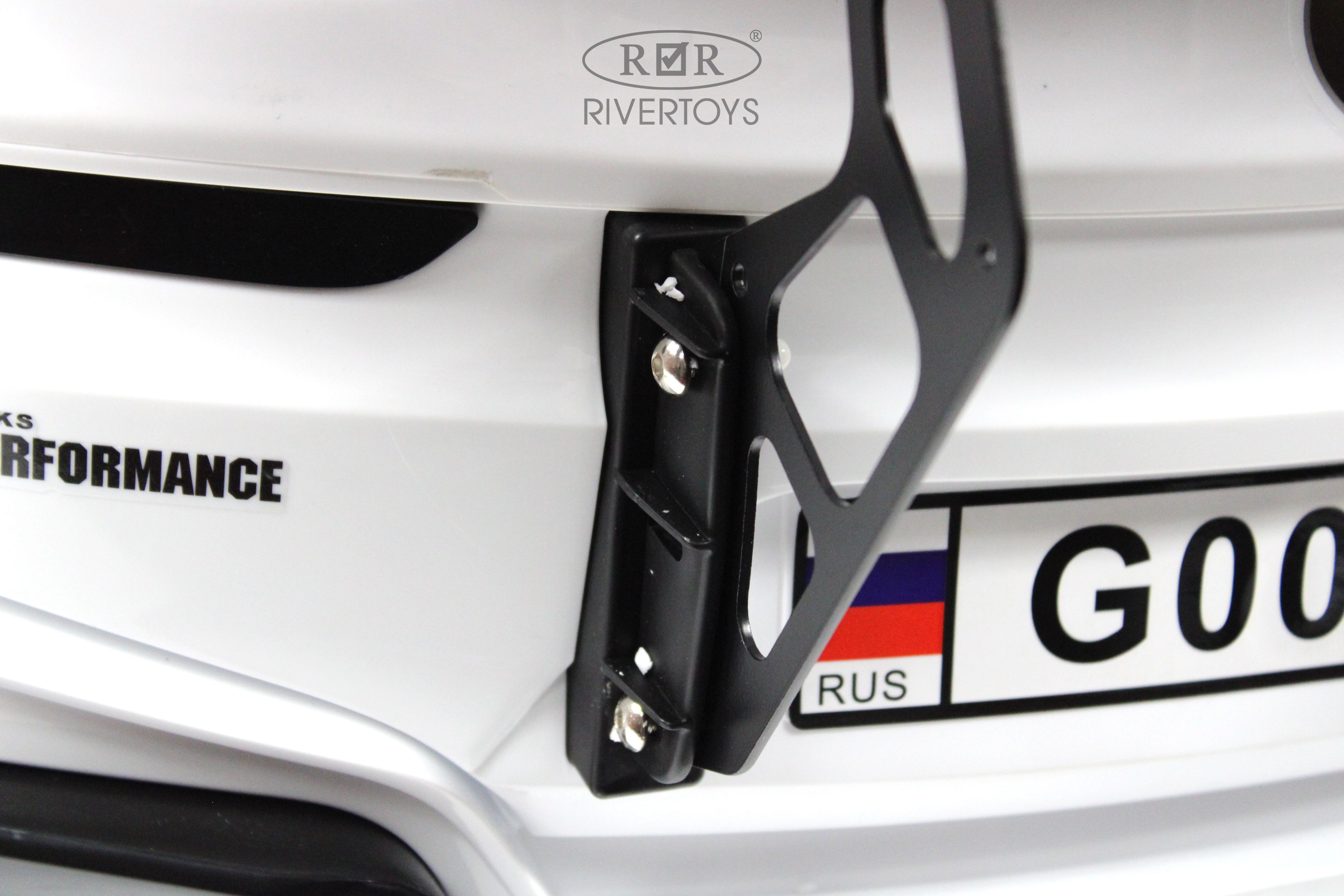 Электромобиль RIVERTOYS BMW G007GG-WHITE С пультом ДУ - фото 24