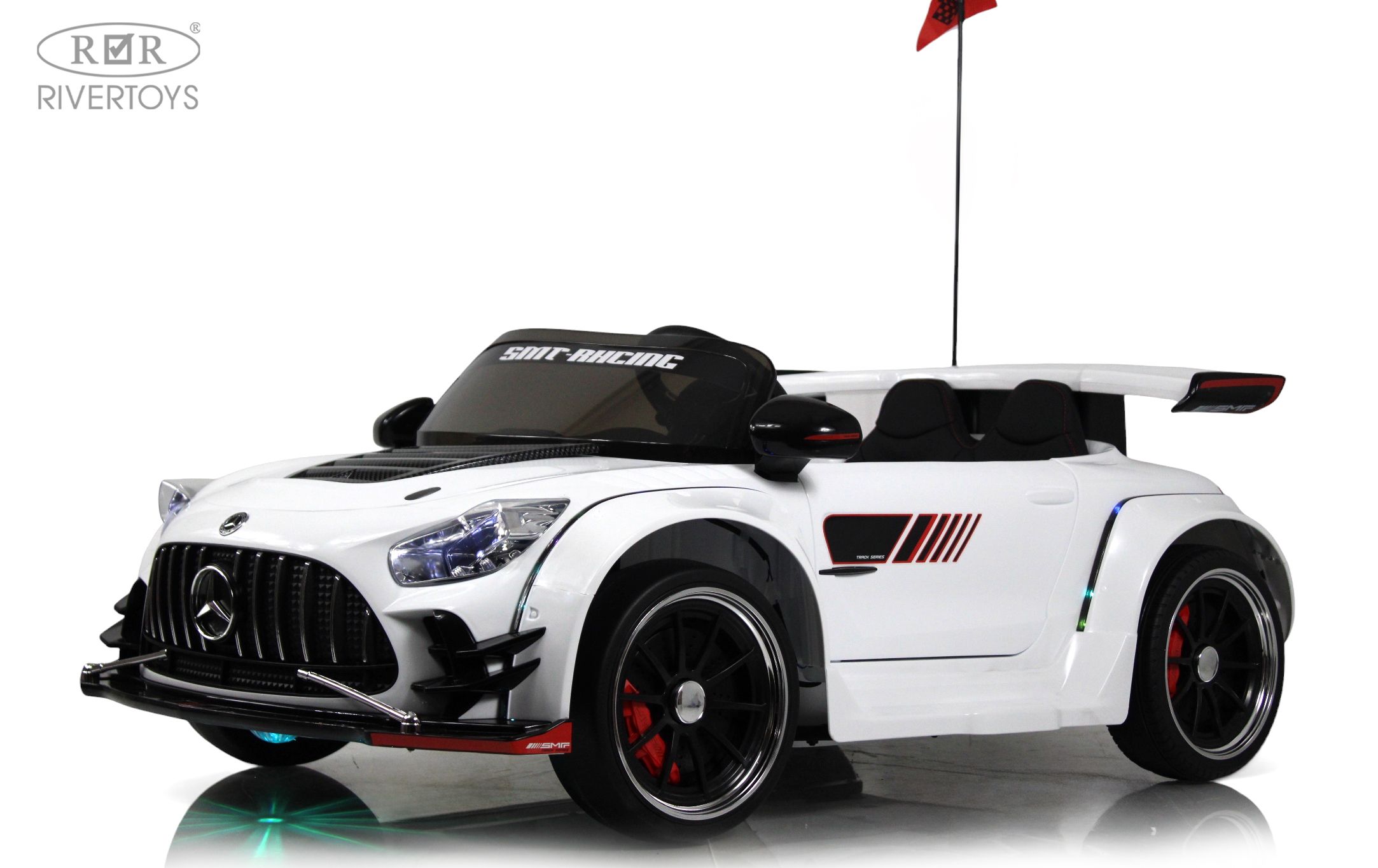 Электромобиль RIVERTOYS E005EE-WHITE С пультом ДУ - фото 10