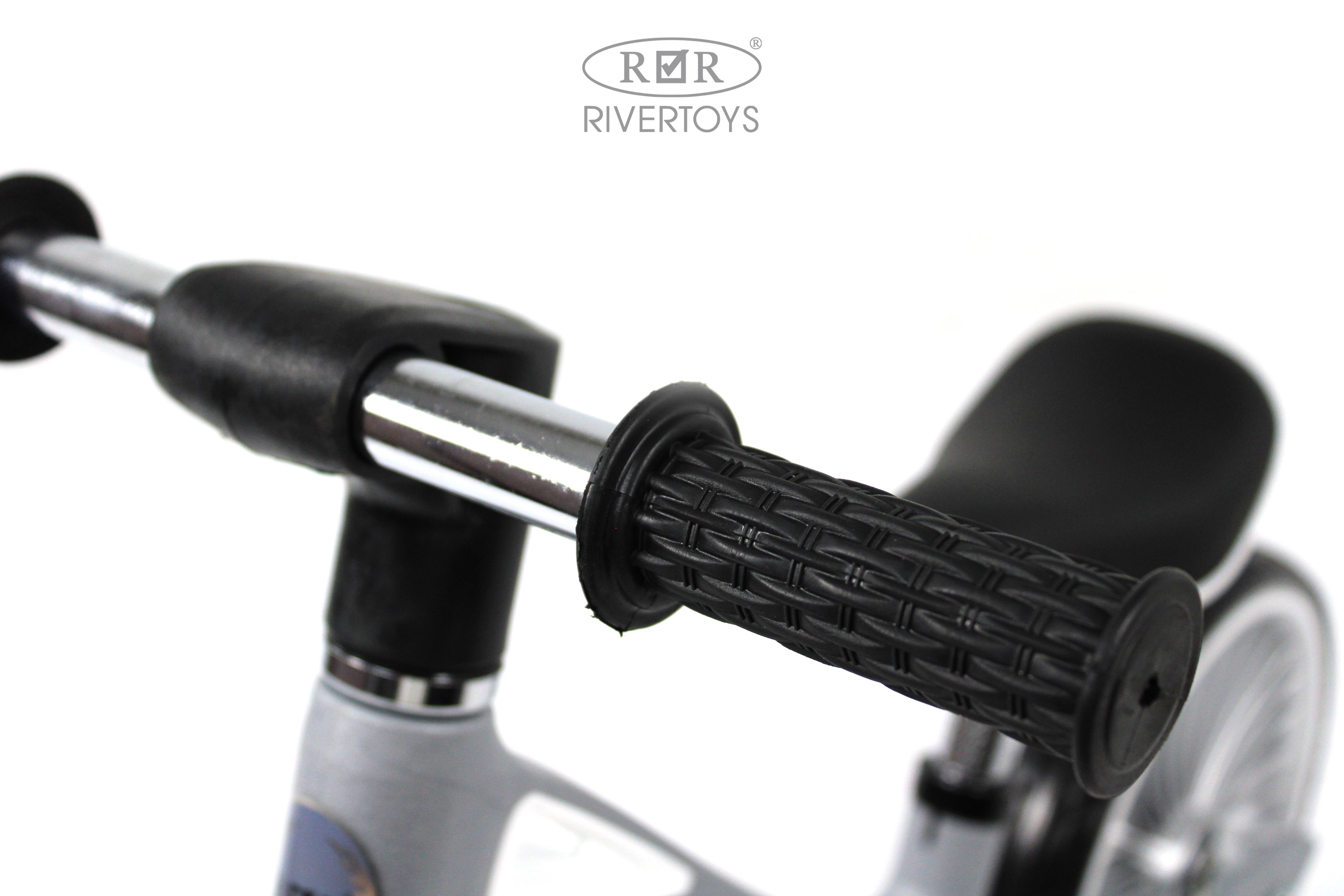 Двухколесный беговел RIVERTOYS 12 дюймов - фото 9