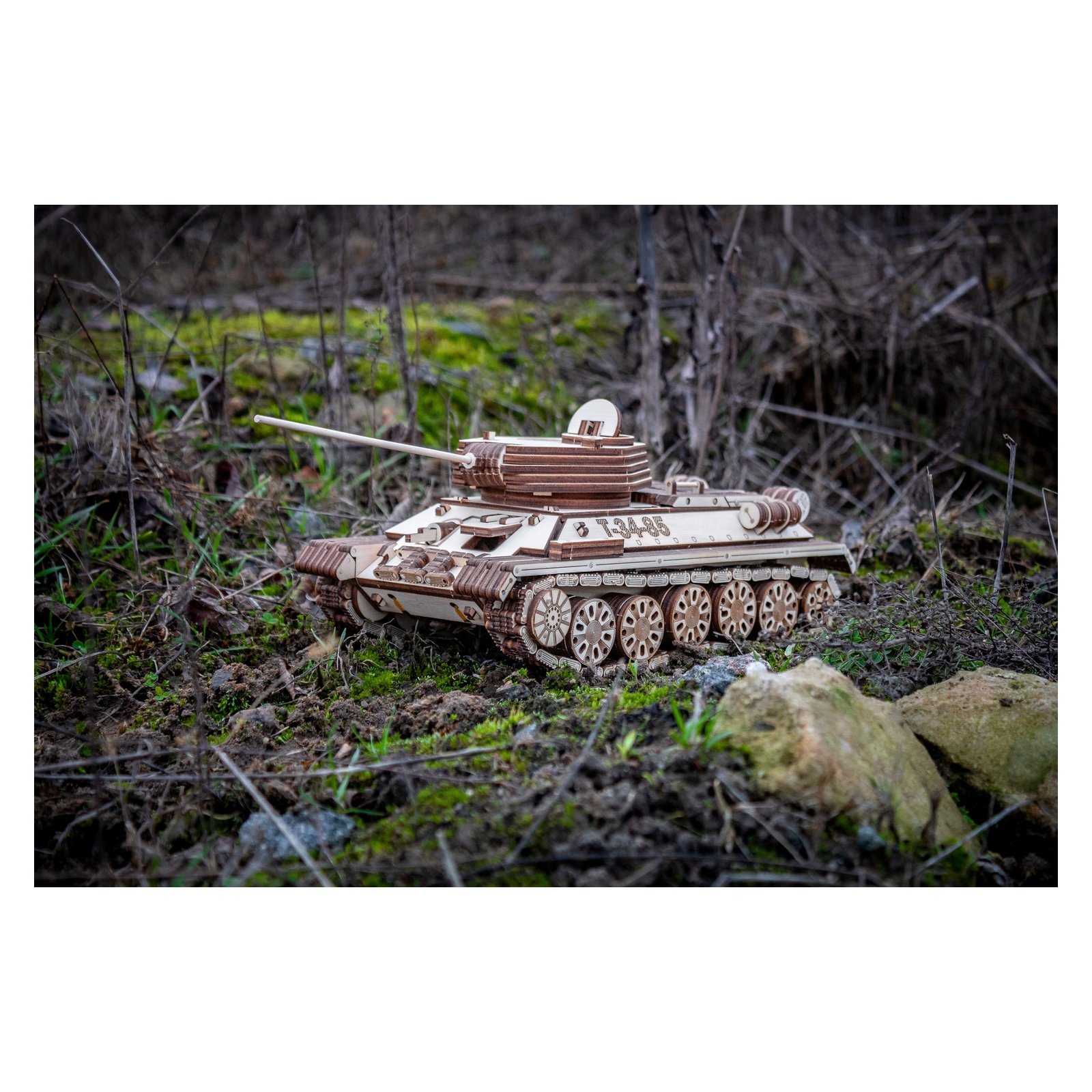 Конструктор Eco Wood Art Танк Т-34-85 деревянный 965 дет. - фото 10