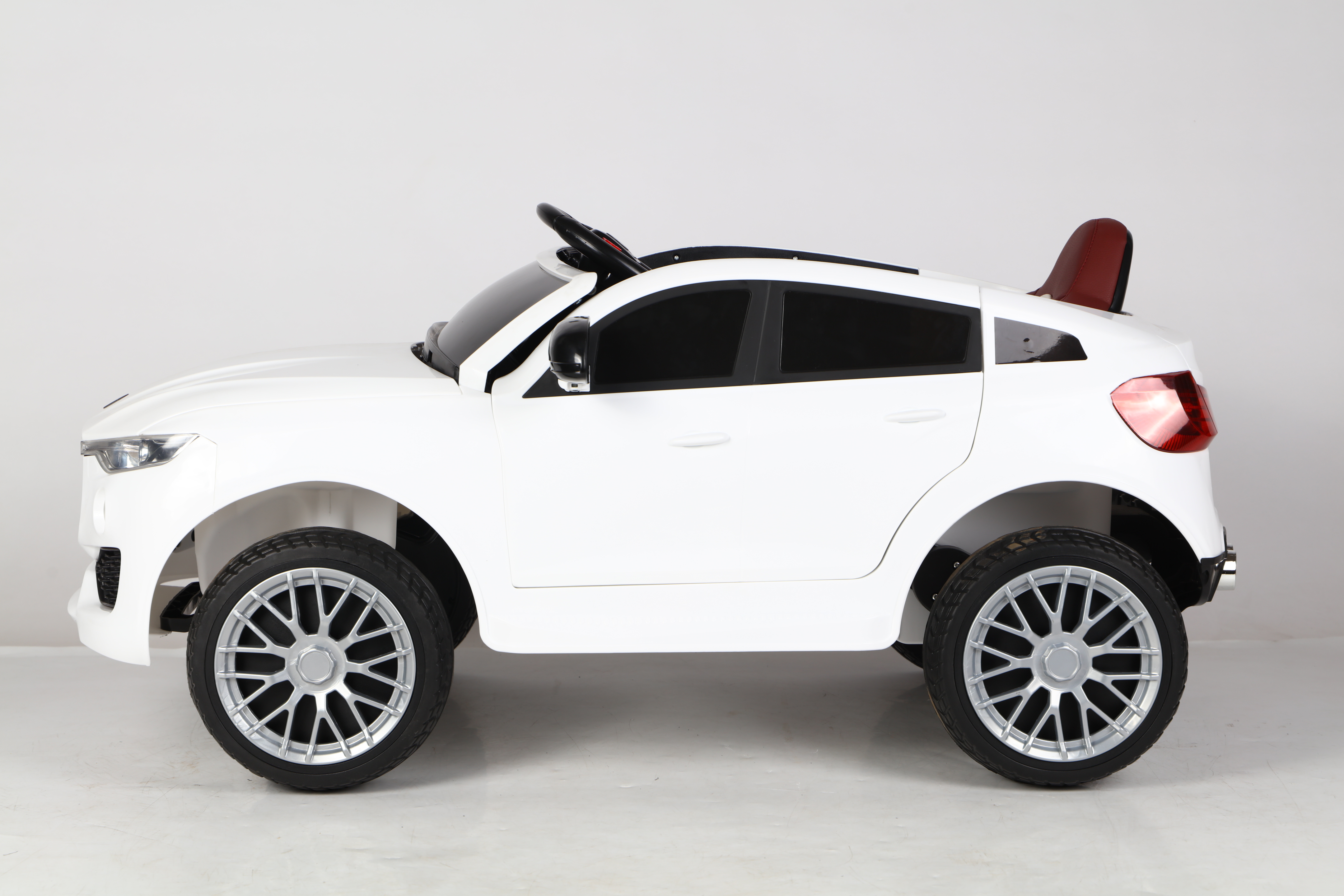 Автомобиль TOYLAND Mercedes С пультом ДУ - фото 3