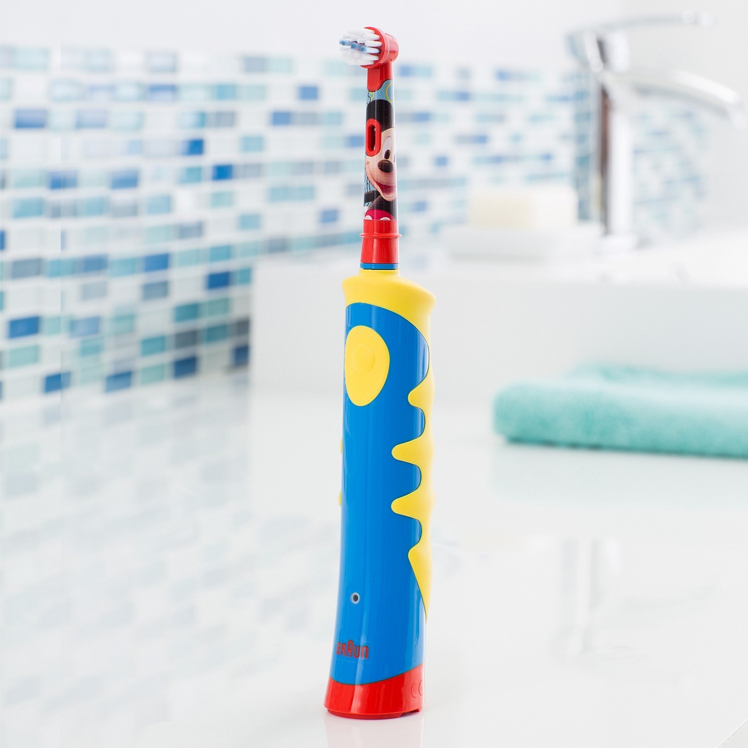 Зубная щетка электрическая Oral-B - фото 4