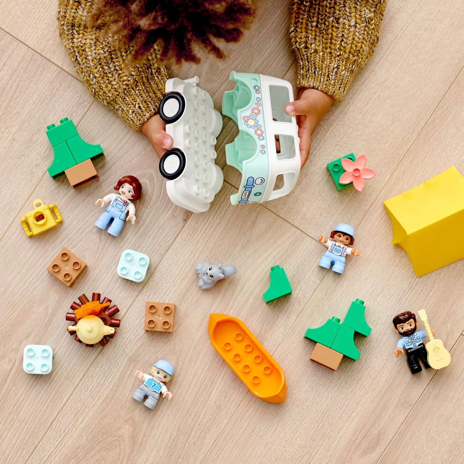 Конструктор LEGO DUPLO Приключение на микроавтобусе блочный - фото 14
