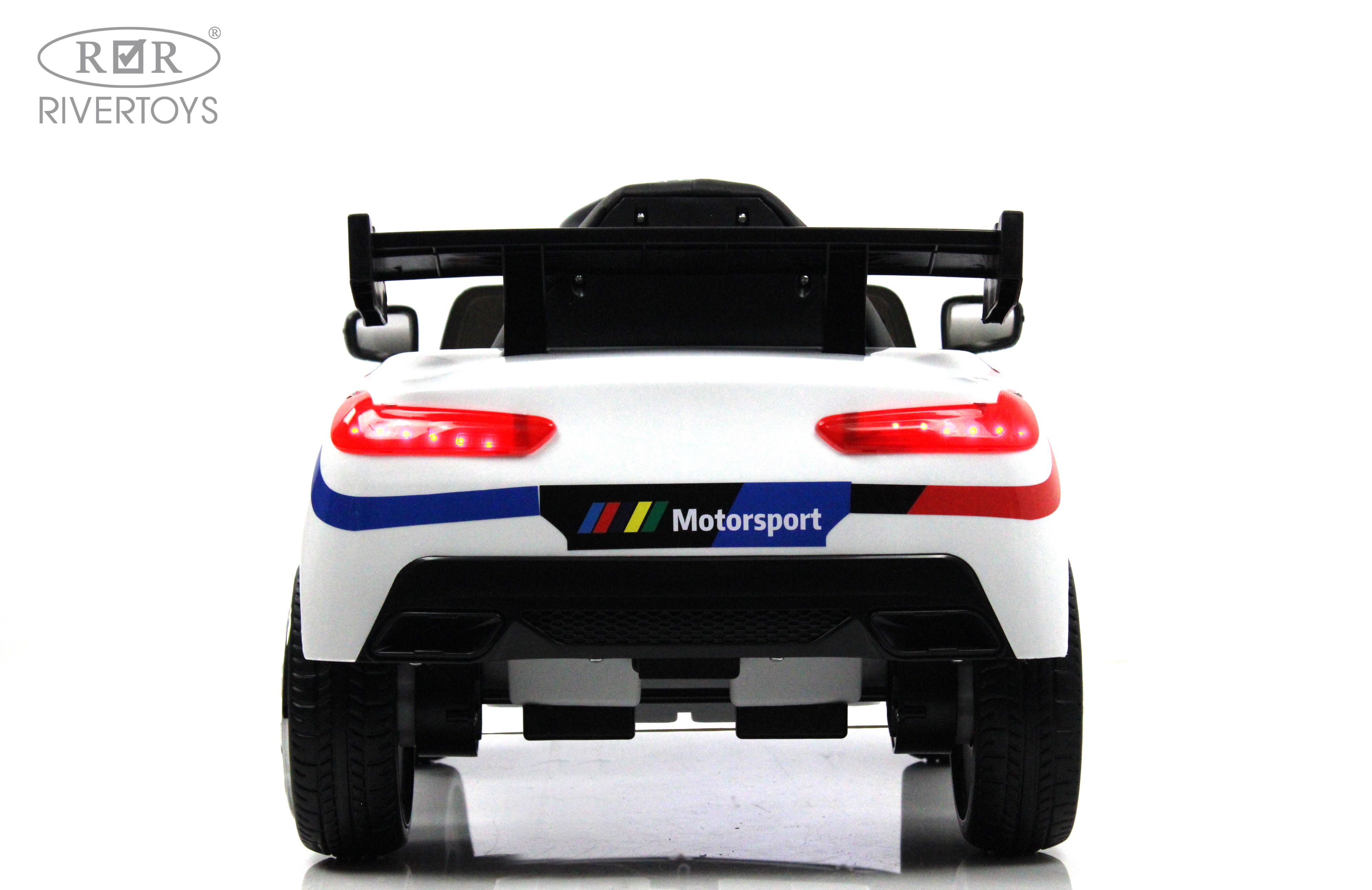 Электромобиль RIVERTOYS F444FF-WHITE С пультом ДУ - фото 5
