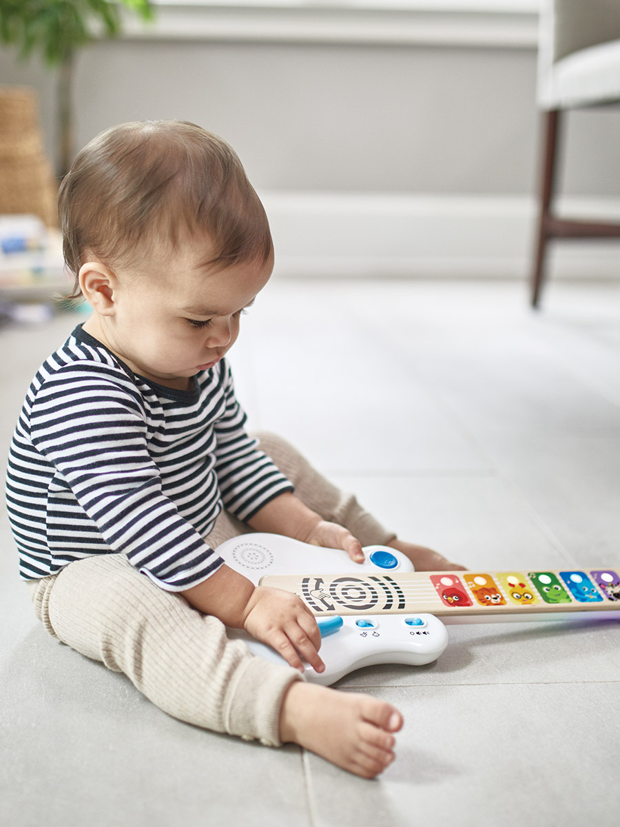 Игрушка музыкальная Hape Сенсорная гитара - фото 4