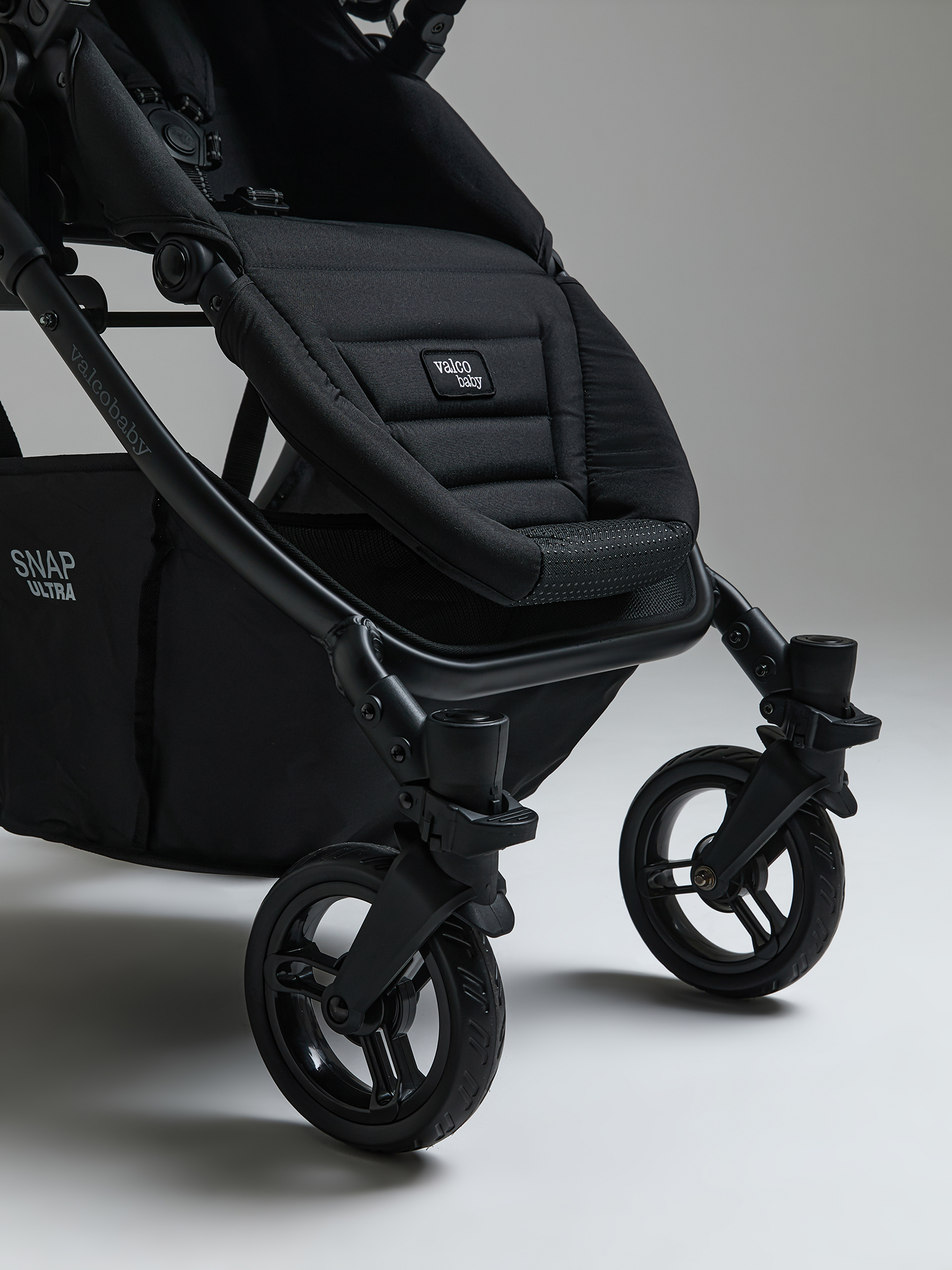 Коляска прогулочная Valco baby Snap 4 Ultra Flatt Matt черный - фото 4
