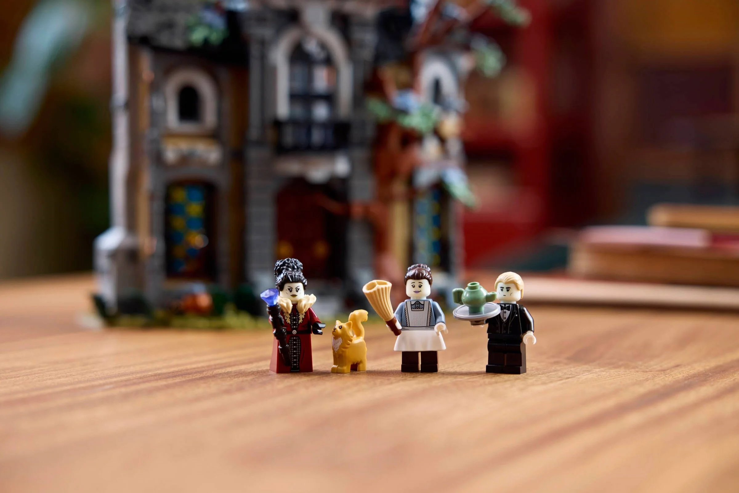 Конструктор LEGO Icons 1420 дет. - фото 11