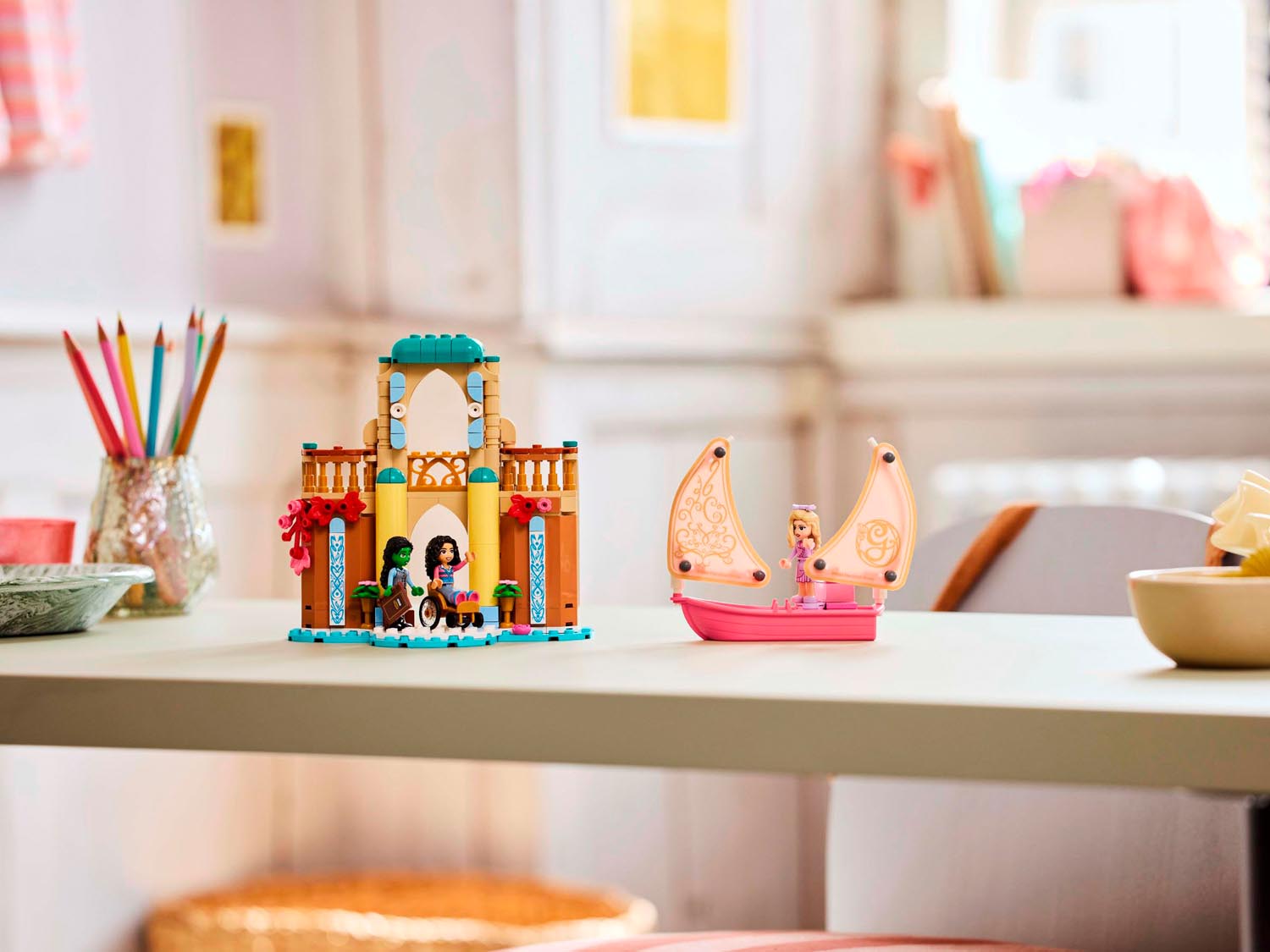 Конструктор LEGO Disney Princess Глинда Эльфаба и Несса Роуз блочный - фото 7