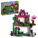 Конструктор LEGO Minecraft Площадка для тренировок блочный