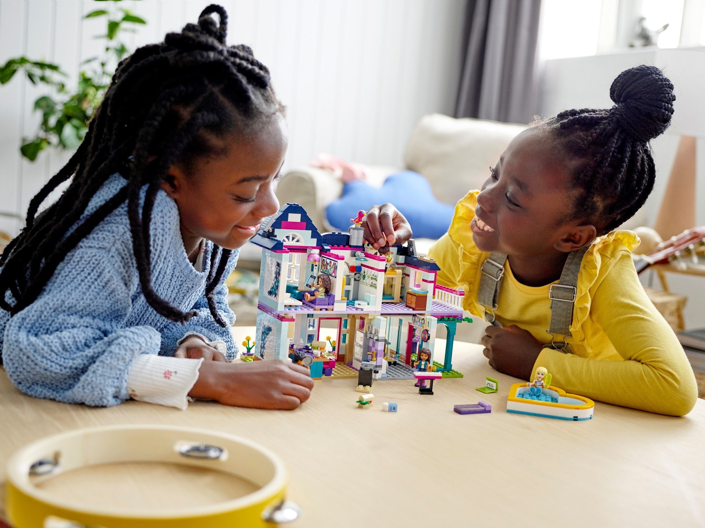 Конструктор LEGO Friends 41449 802 дет. - фото 6