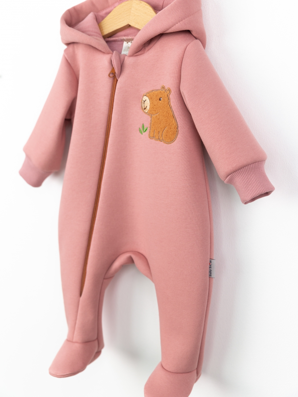 Комбинезон утепленный Baby boom К407/7-Ф аппликация капибара пудра - фото 3