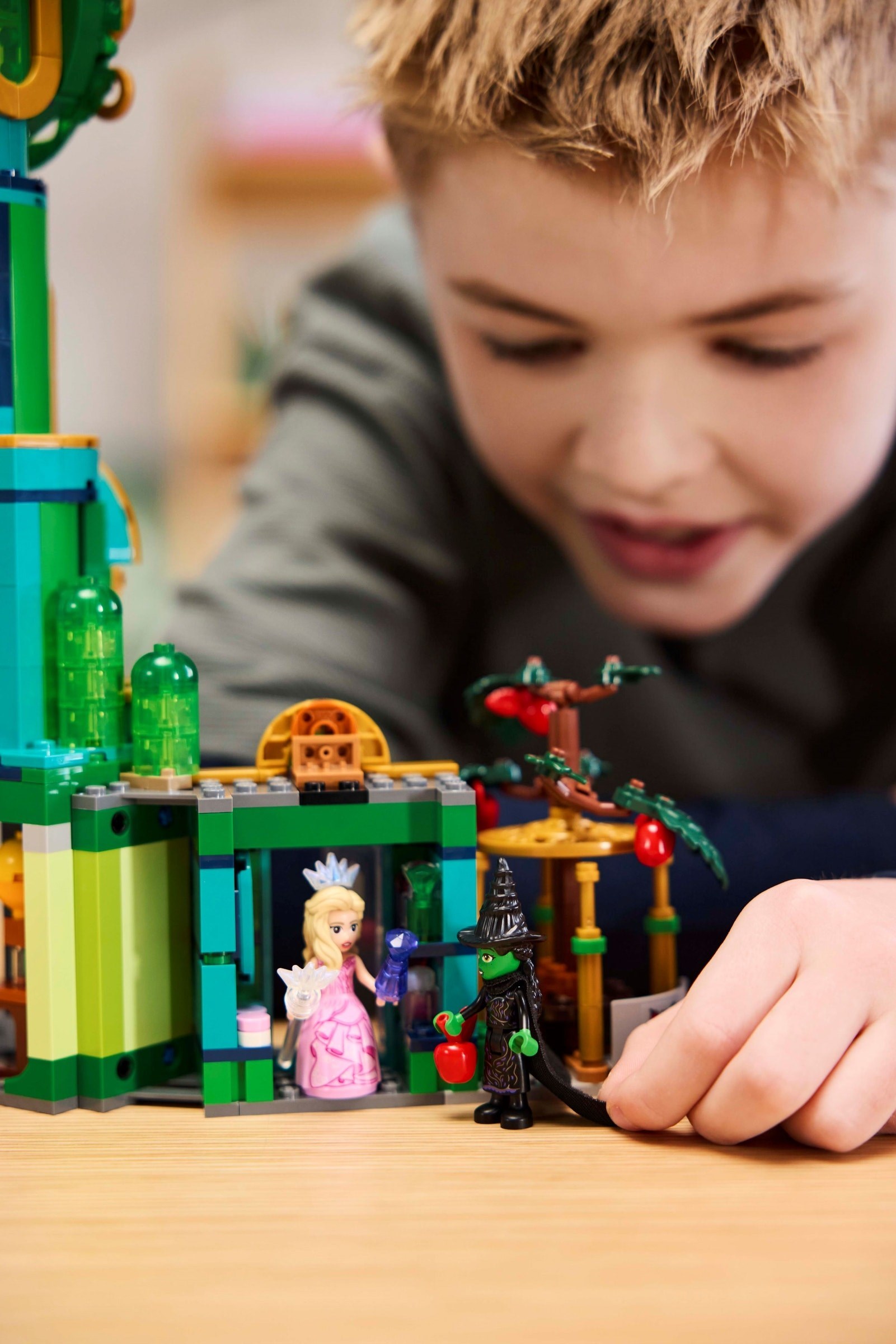 Конструктор LEGO Ideas 75684 945 дет. - фото 5