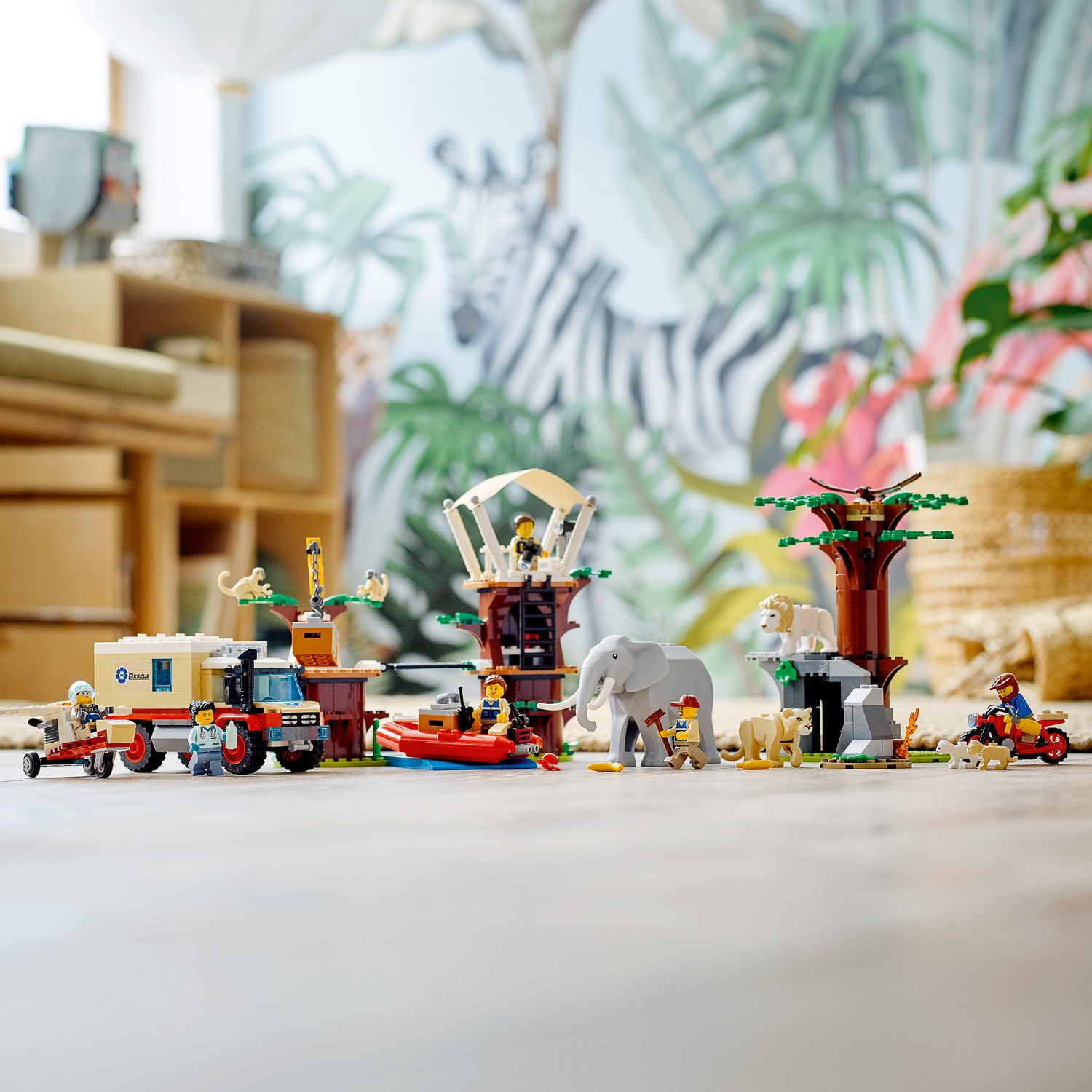 Конструктор LEGO City Wildlife Rescue Camp 503 дет. - фото 8