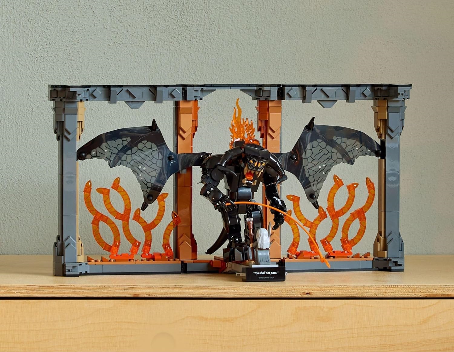 Конструктор LEGO Icons Книжный уголок Балрога 1201 дет. - фото 5