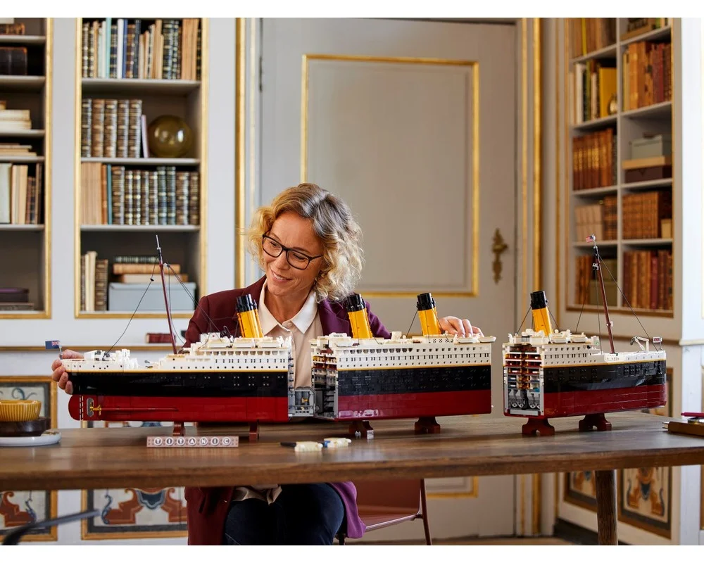 Конструктор LEGO Creator Expert 10294 9090 дет. - фото 34