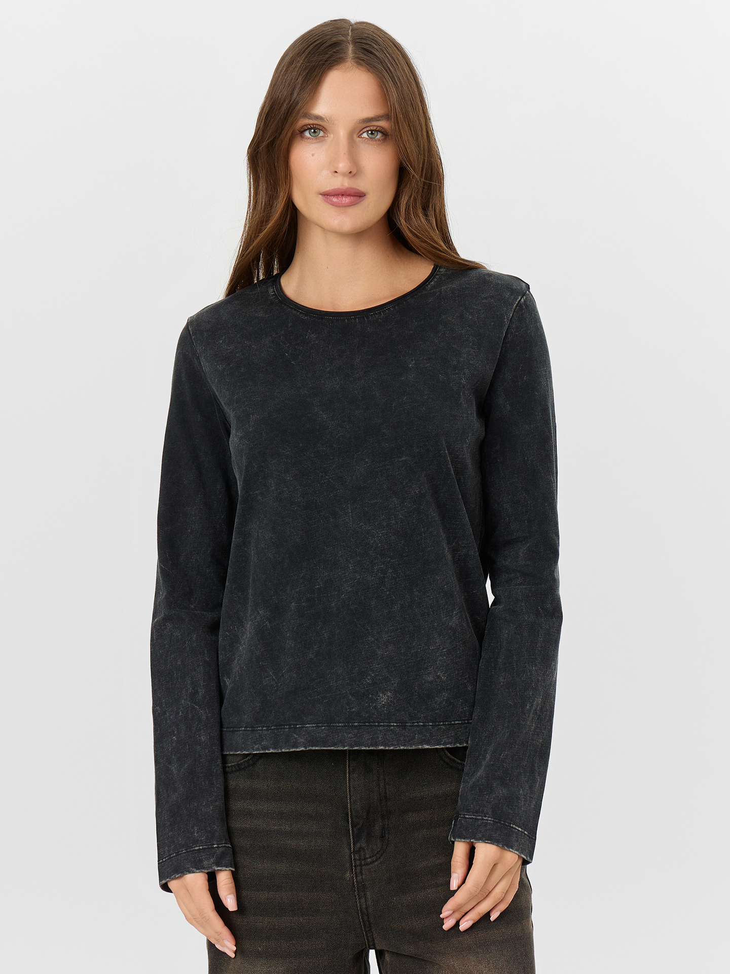 Лонгслив Mark Formelle (Марк Формэль) 122967/ACID WASH черный - фото 1