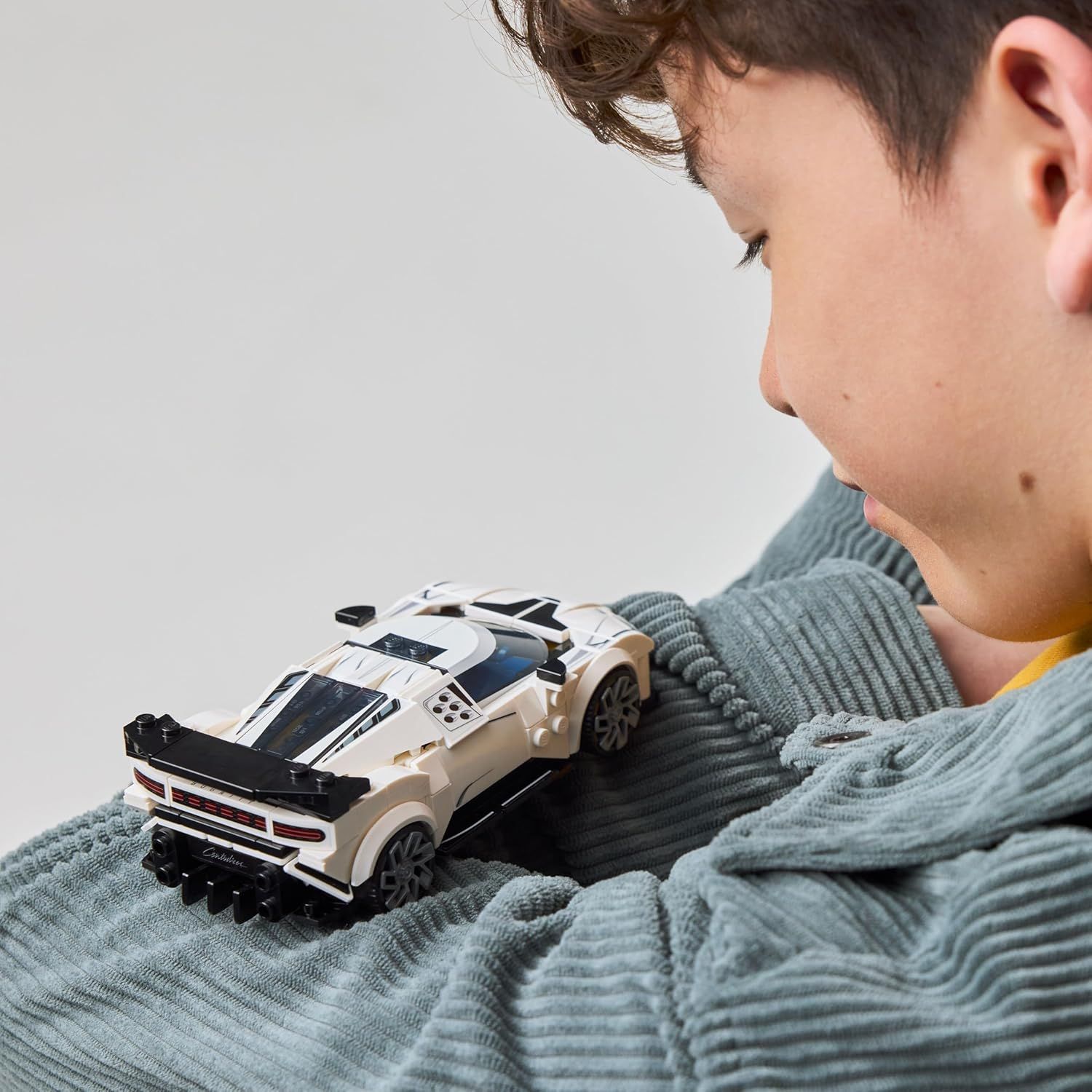 Конструктор LEGO Speed Champions Bugatti Centodieci 291 дет. - фото 4