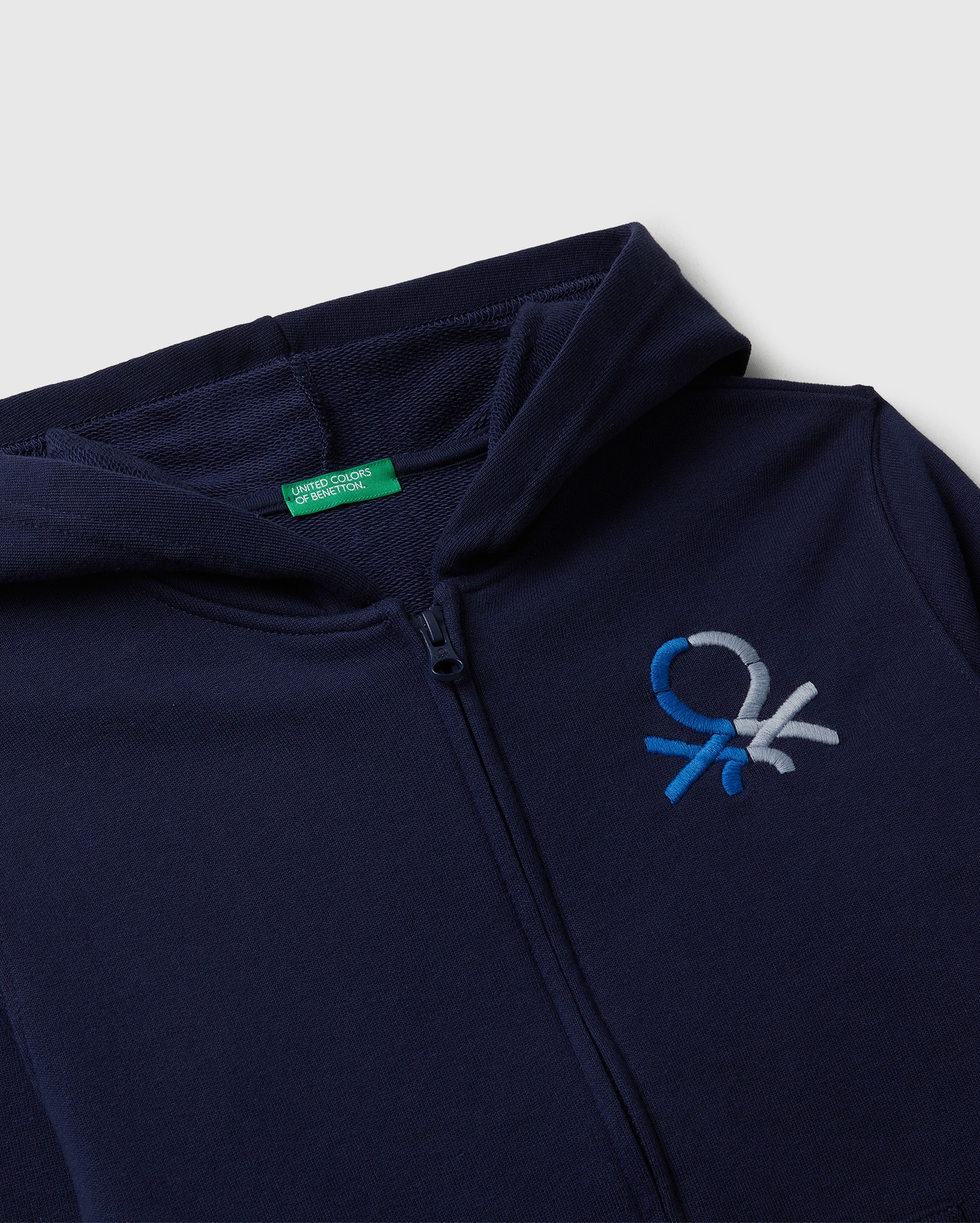 Толстовка United Colors of Benetton 25A_3J68C505C_252 - фото 2