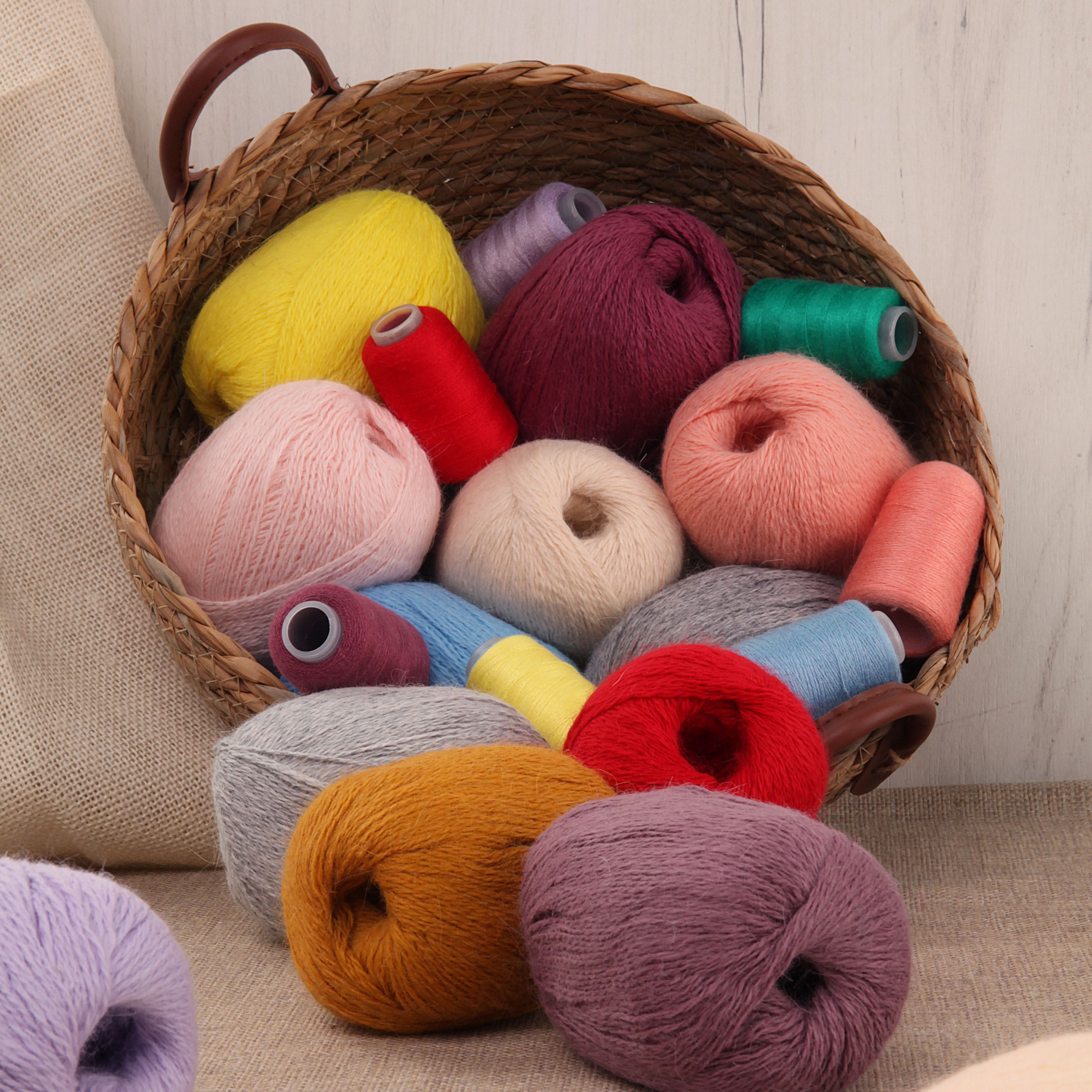 Пряжа Astra Premium Пух норки Mink yarn воздушная с ворсом 50 г 290 м 068 голубой 1 моток - фото 14