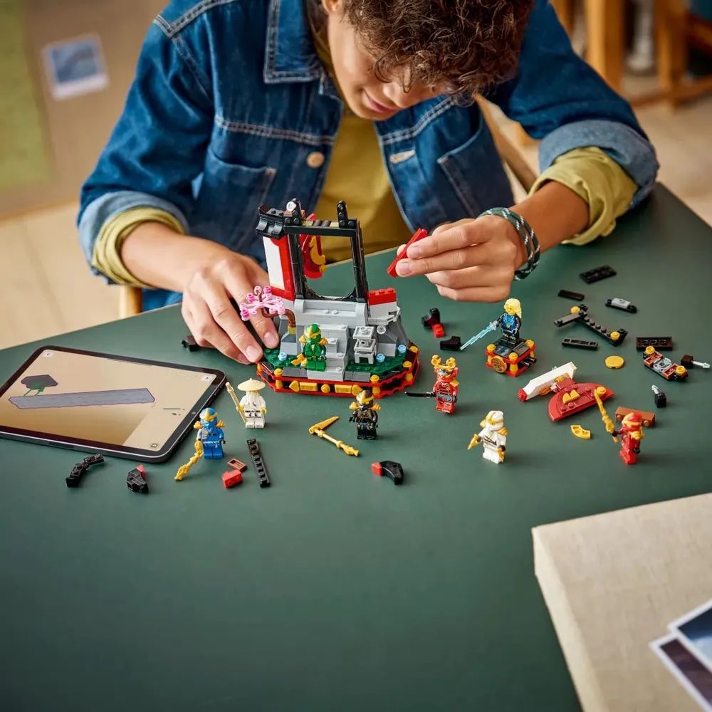 Конструктор LEGO NINJAGO Выставка персонажей ниндзя 447 дет. - фото 10