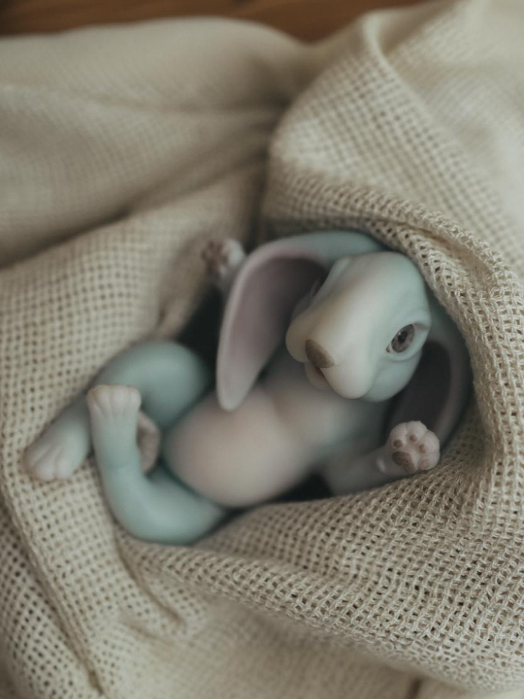 Кукла мини Magic Manufactory Magic history Зайчонок голубой высота 15 см 4631169404130 - фото 3