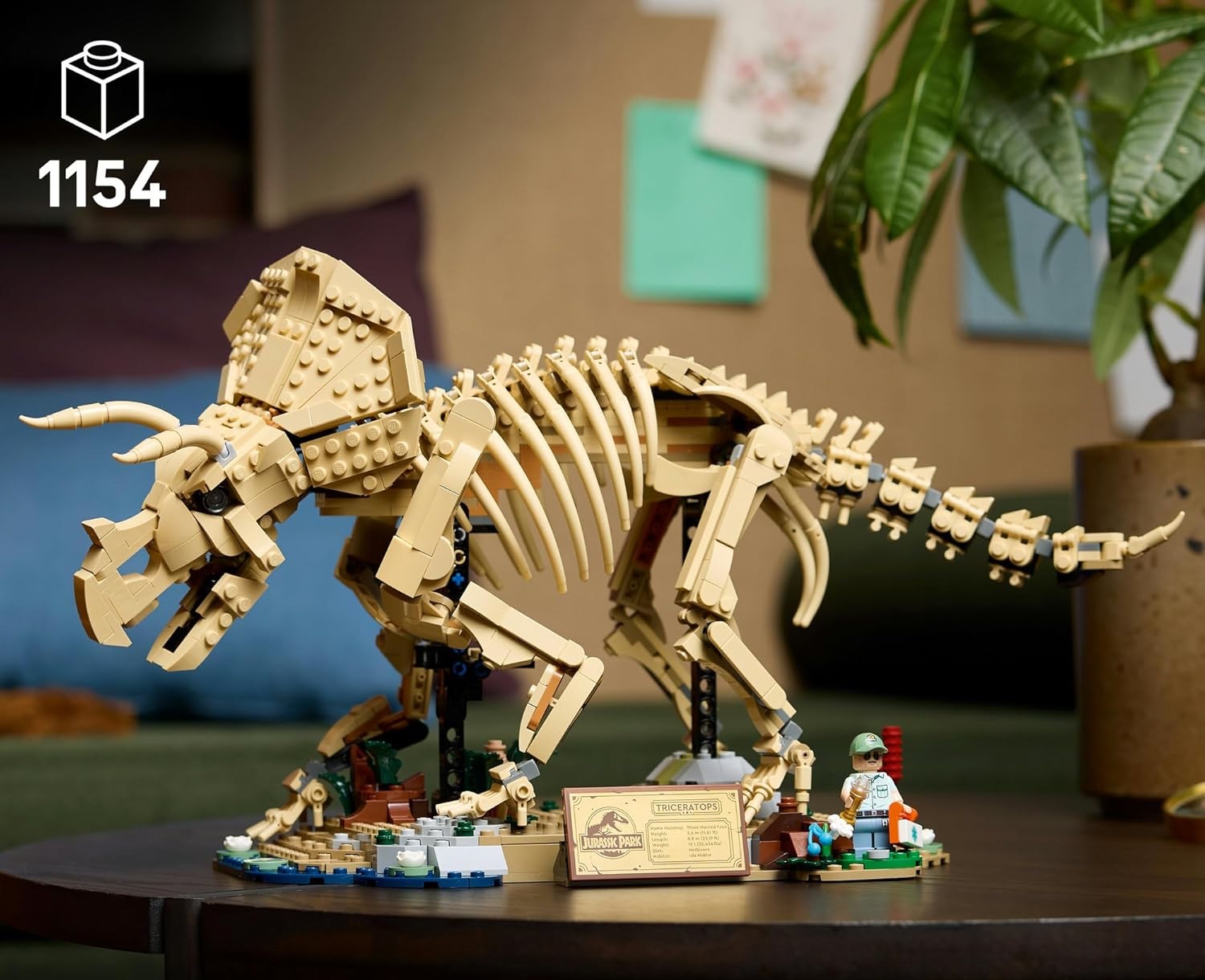 Конструктор LEGO Jurassic World Скелет Трицератопса 1154 дет. - фото 4