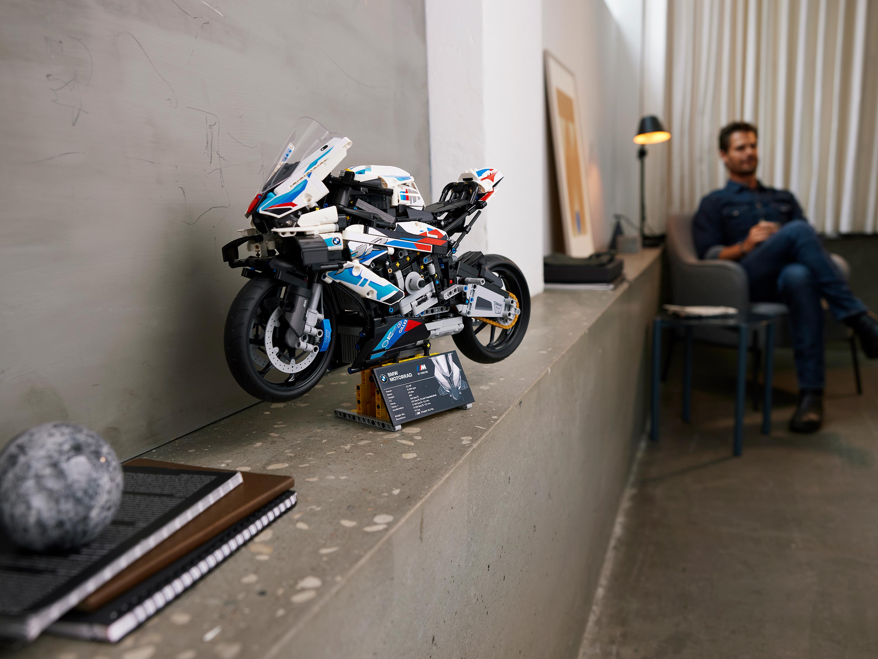Конструктор LEGO Technic Мотоцикл BMW M блочный - фото 27