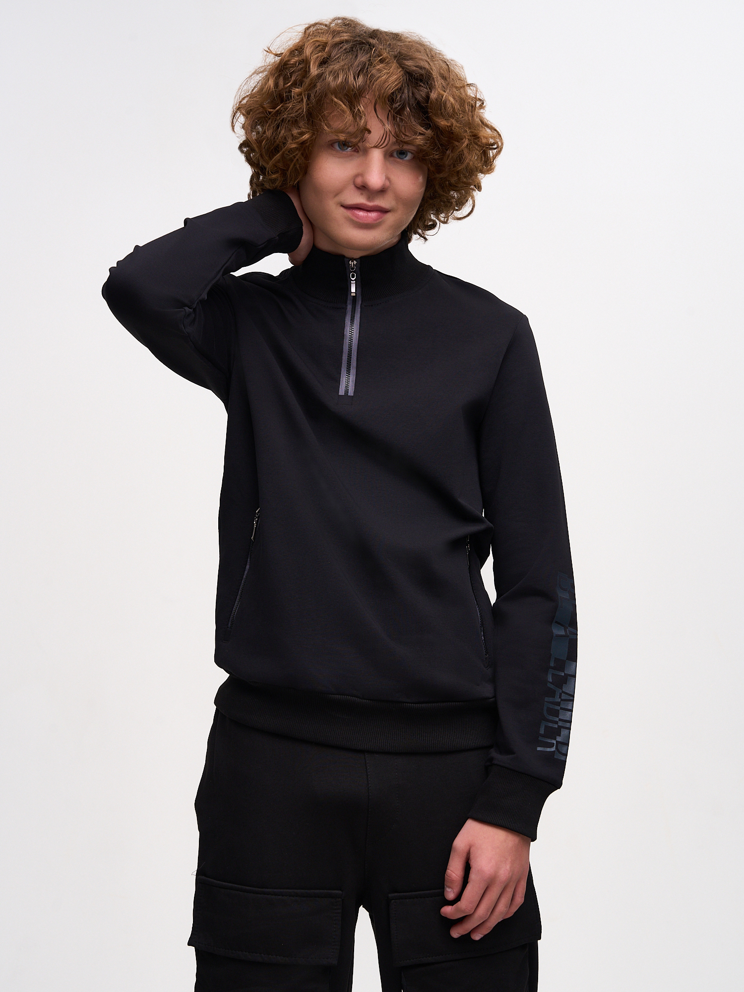 Изображение товара Черная школьная толстовка Nota Bene на молнии для мальчика 158