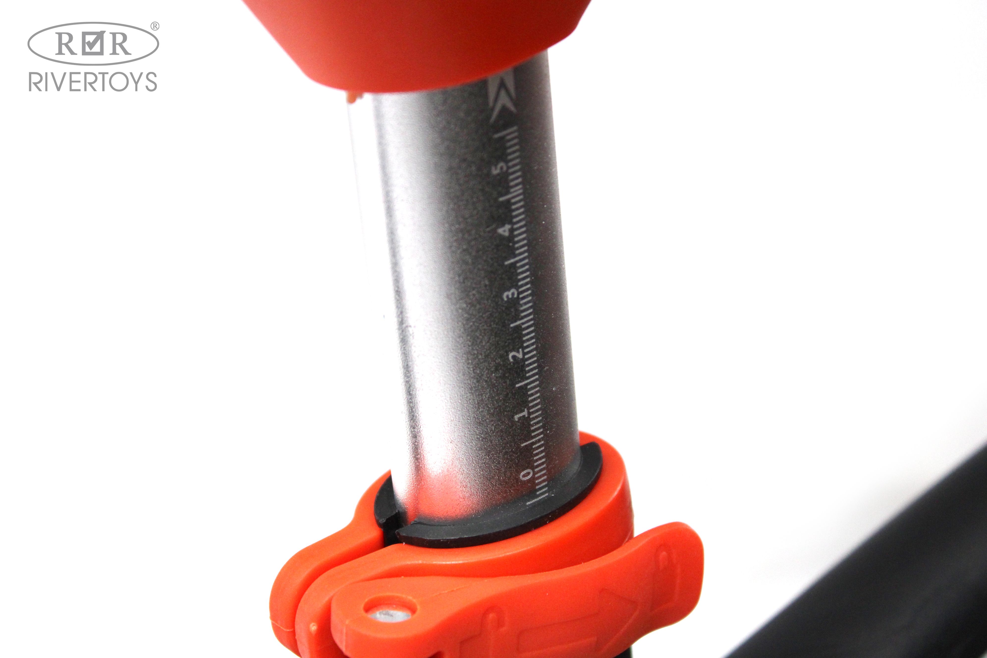 Двухколесный беговел RIVERTOYS 12 дюймов - фото 17