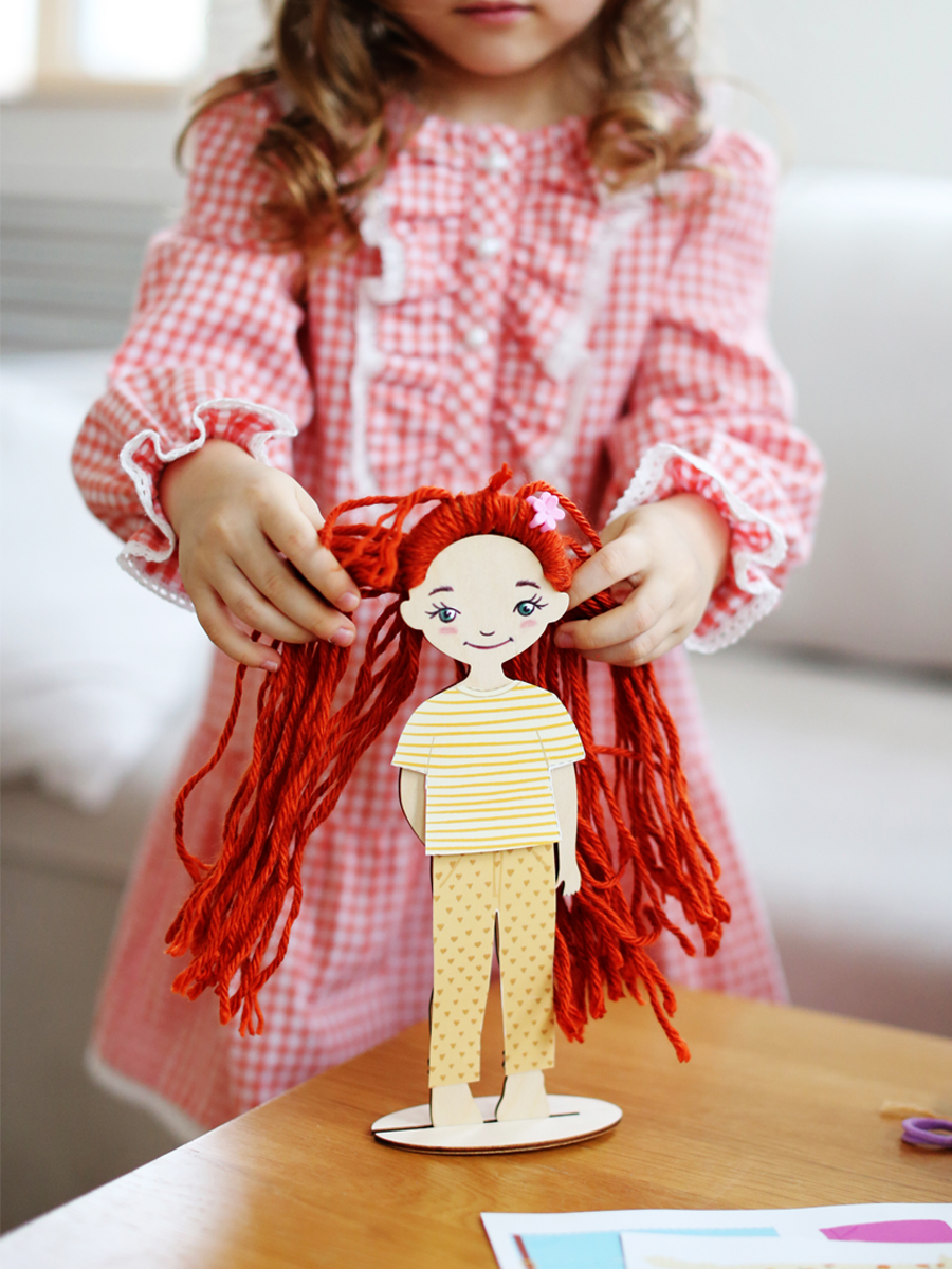 Набор для творчества "Куклы-подружки Бьюти салон" , раскраска игрушек, рисование по дереву, игра в одевание кукол - фото 20