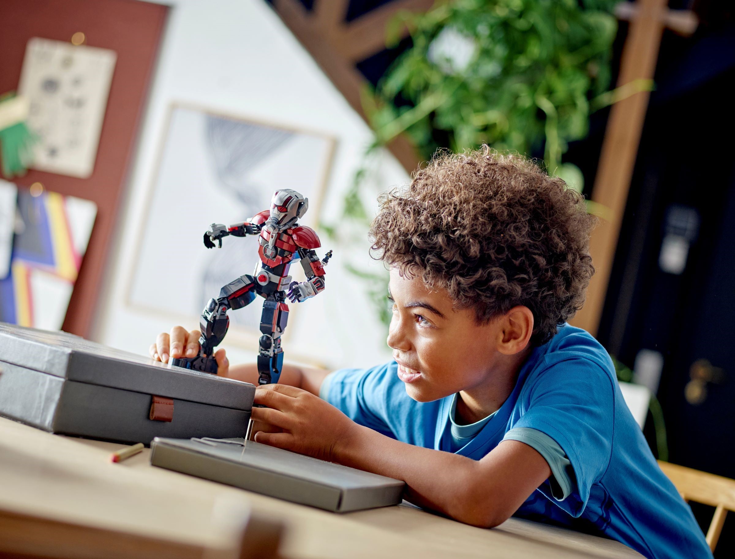 Конструктор LEGO DC Super Heroes 76256 289 дет. - фото 5