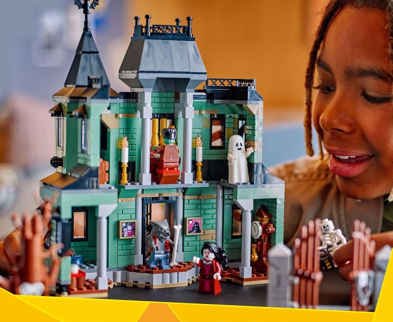 Конструктор LEGO Creator Особняк с привидениями 736 дет. - фото 5