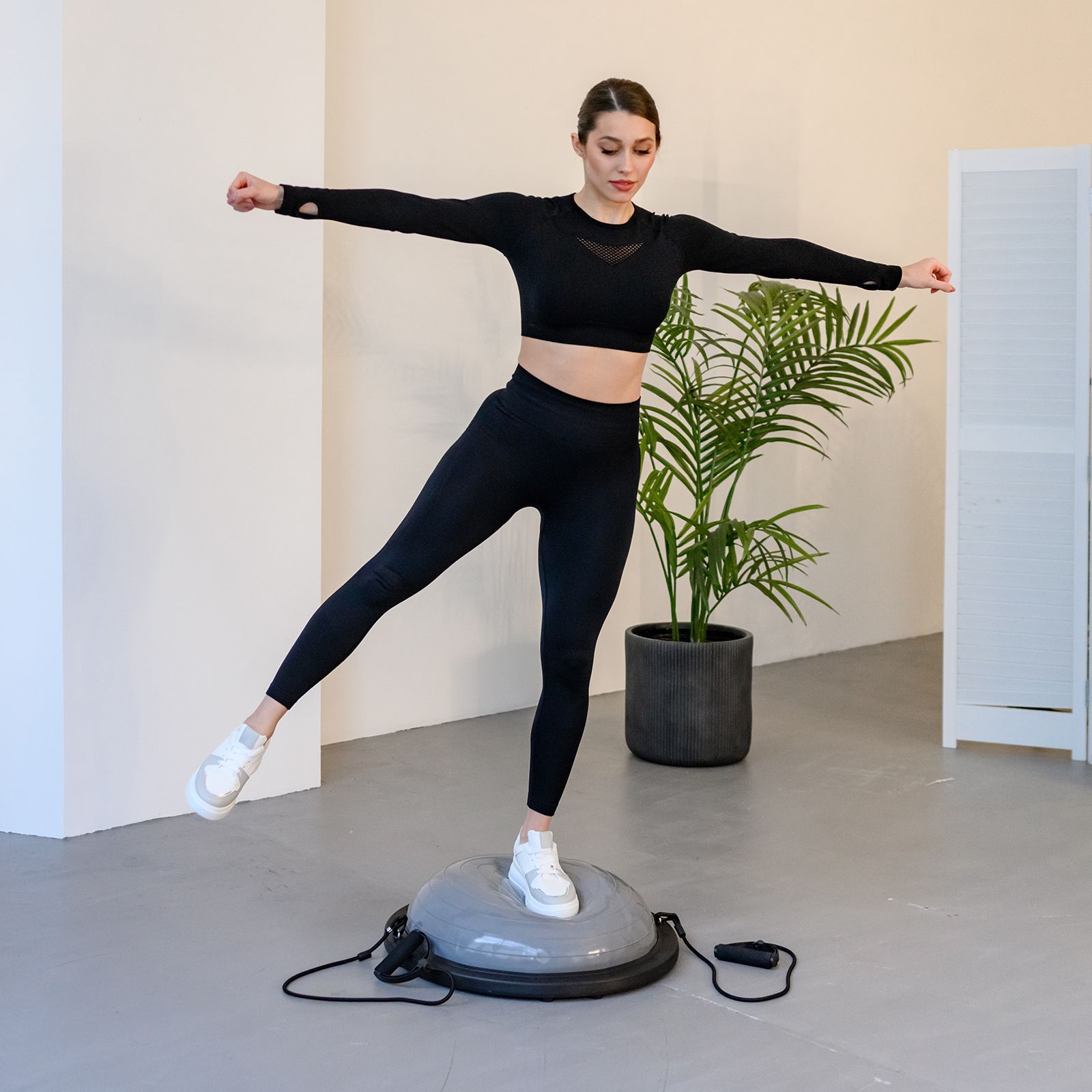 Полусфера балансировочная UNIX Fit Bosu с эспандерами, 46 см - фото 13