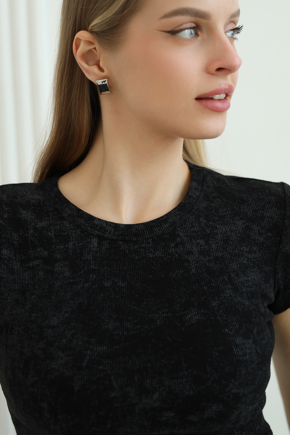 Футболка Ifeizion 14511/1 черный - фото 7